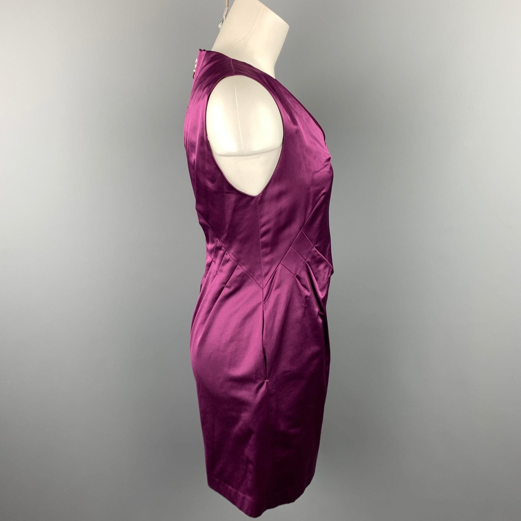 ROBERT RODRIGUEZ Size 4 Purple Cotton / Polyester V-Neck Sheath Cocktail Dress In Good Condition For Sale In San Francisco, CA