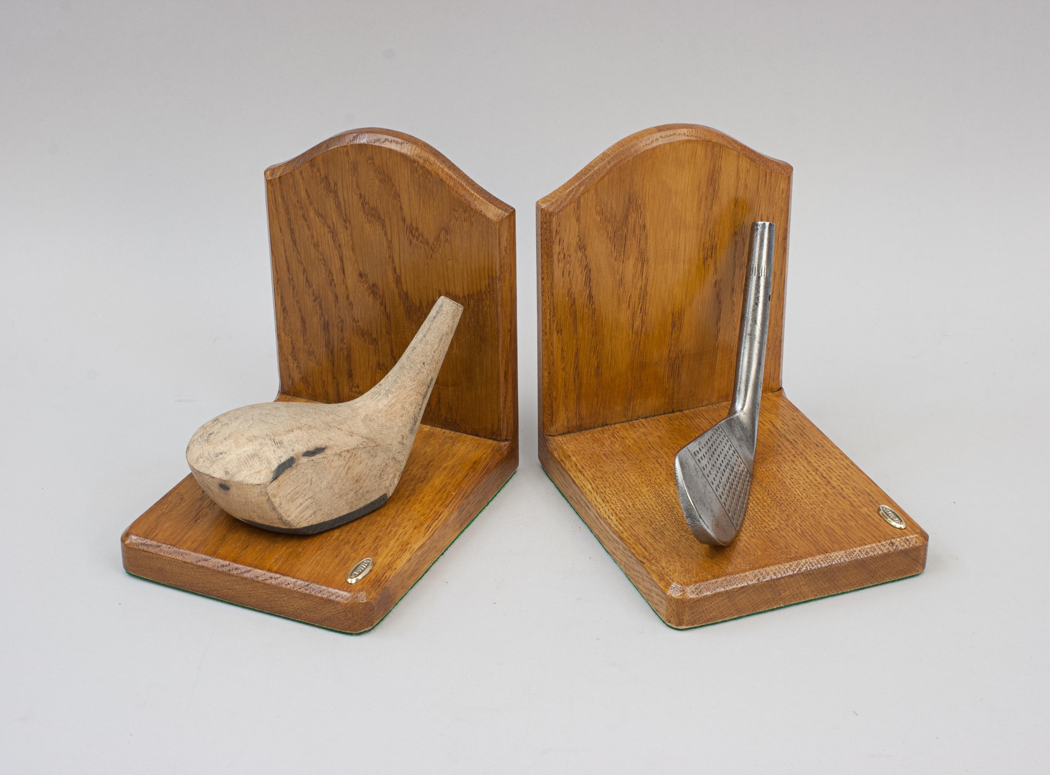 Robert Simpson Golf Bookends In Good Condition For Sale In Oxfordshire, GB