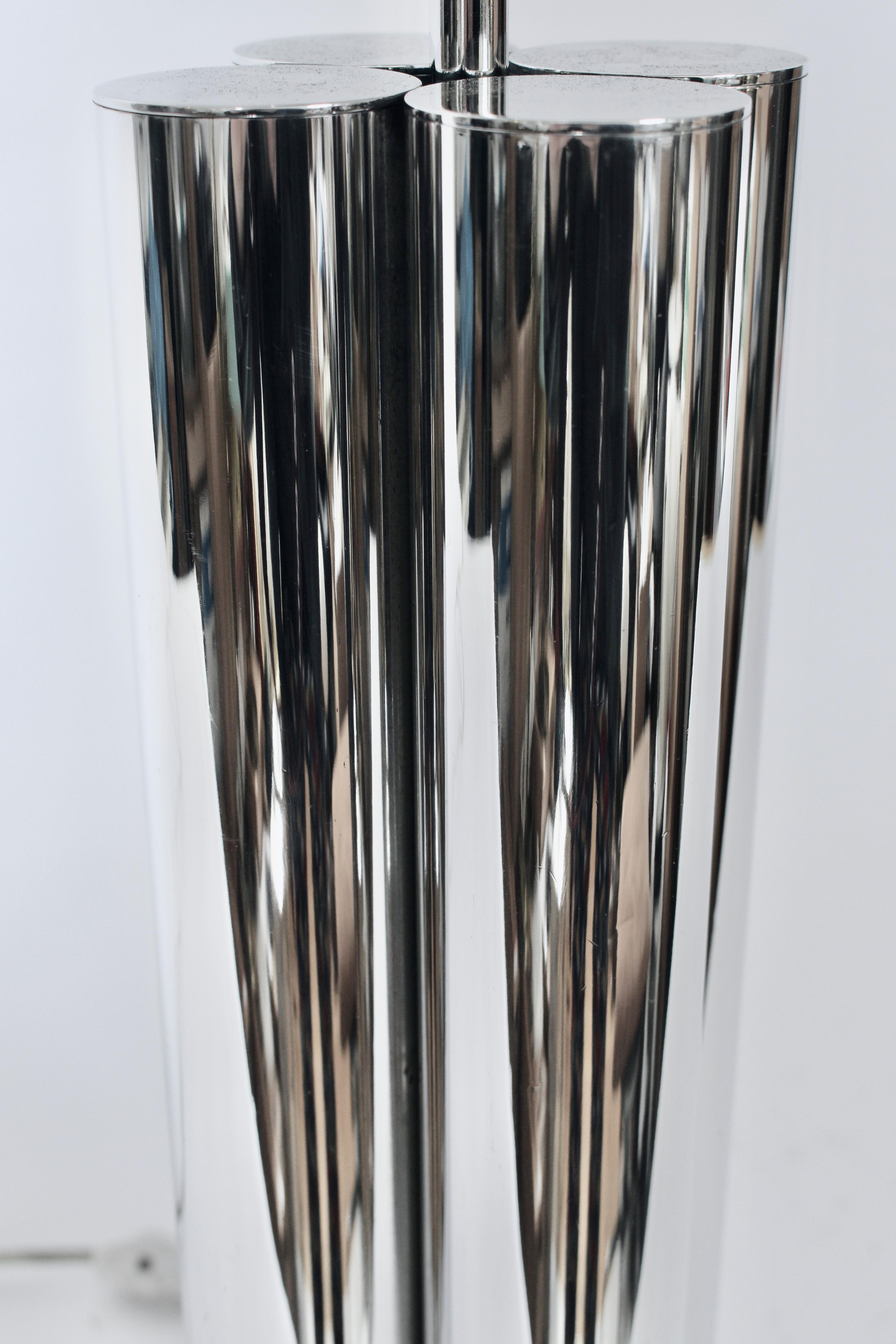 Robert Sonneman 4 Säulen-Tischlampe aus poliertem Aluminium mit mattiertem Kugel, 1960er Jahre  im Angebot 7