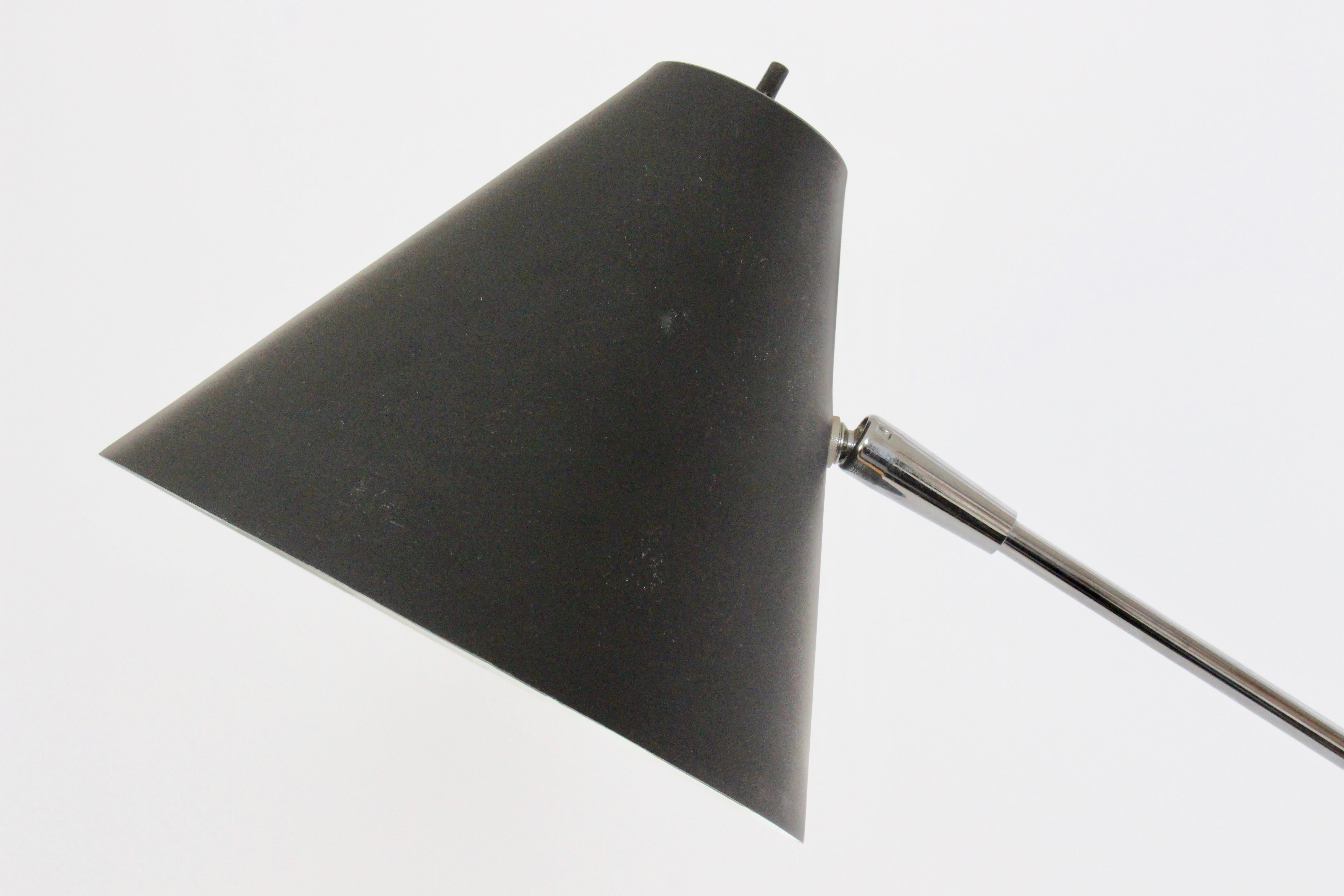 Robert Sonneman lampadaire articulé chromé avec abat-jour noir, années 1970 en vente 1