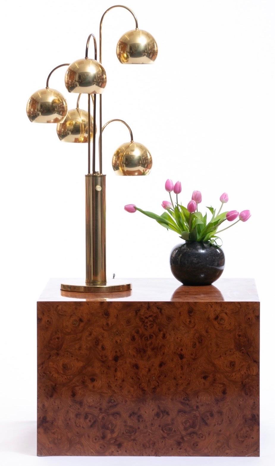 Tall brass midcentury eyeball table lamp by Robert Sonneman. Iconic 1970s Sonneman waterfall design. Three-way switch allows for selection of number of bulbs in use - 2, 3 or all 5 bulbs at once. Arms are somewhat adjustable so can vary in height