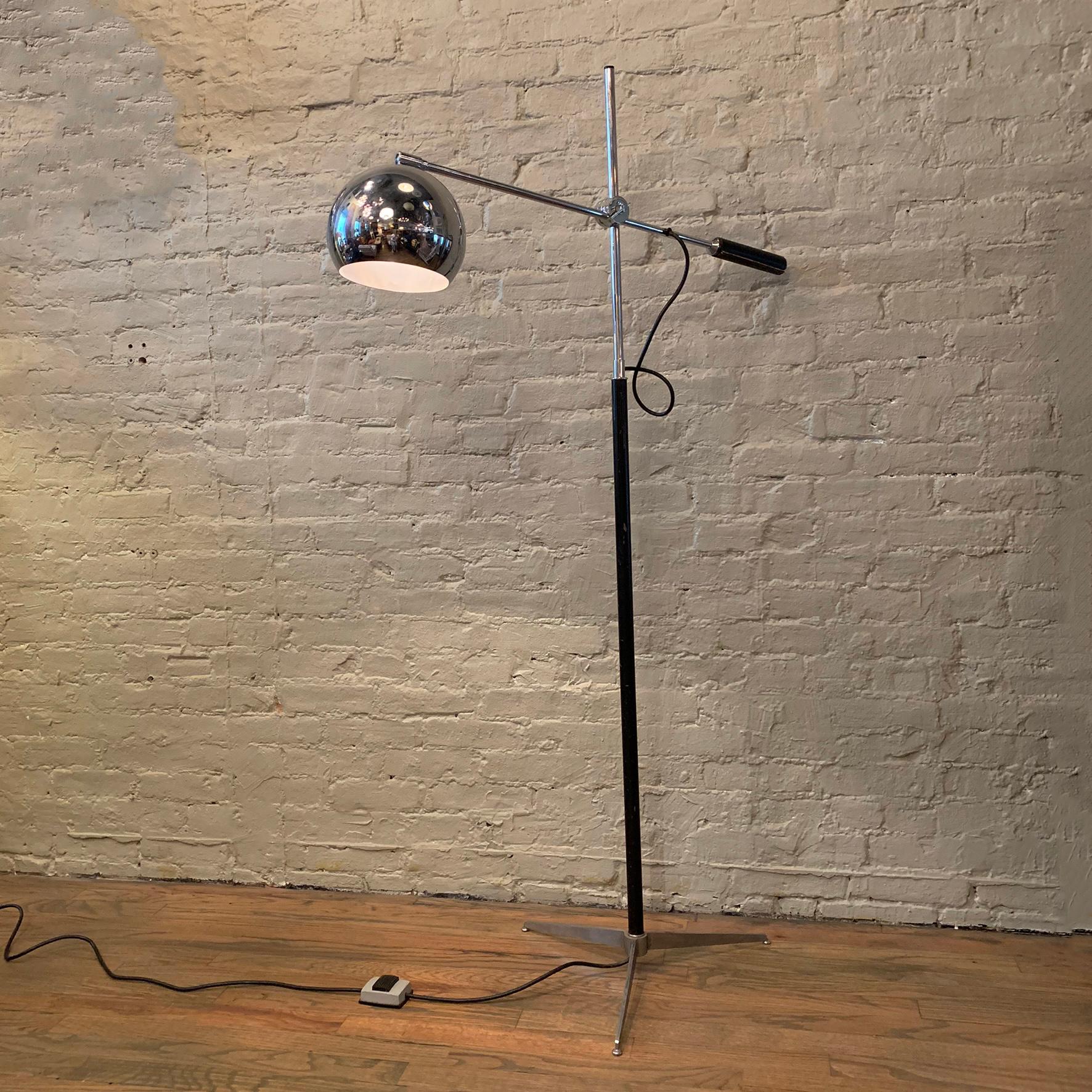Mid-Century Modern Robert Sonneman Chrome Eyeball Extension Arm Floor Lamp
