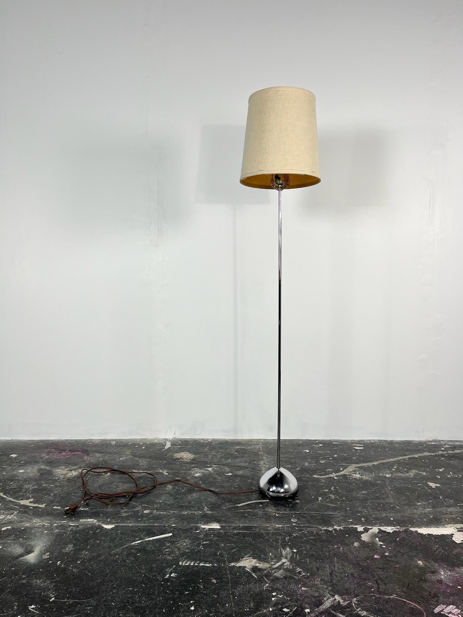 Robert Sonneman Chrome Floor Lamp. In Good Condition In San Diego, CA