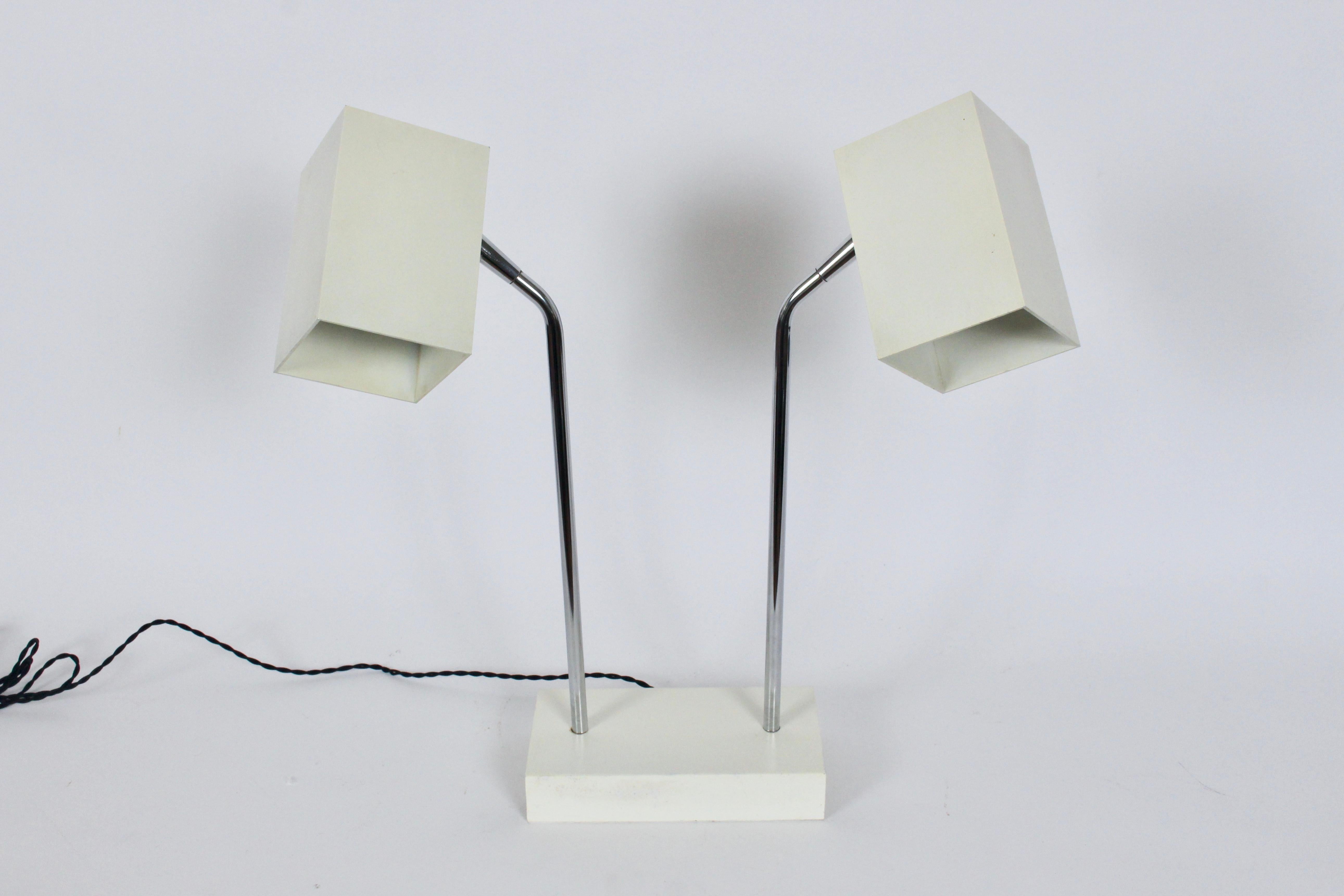 Robert Sonneman für Kovacs Off White & Chrom Doppelkopf-Schreibtischlampe, ca. 1970 im Angebot 5