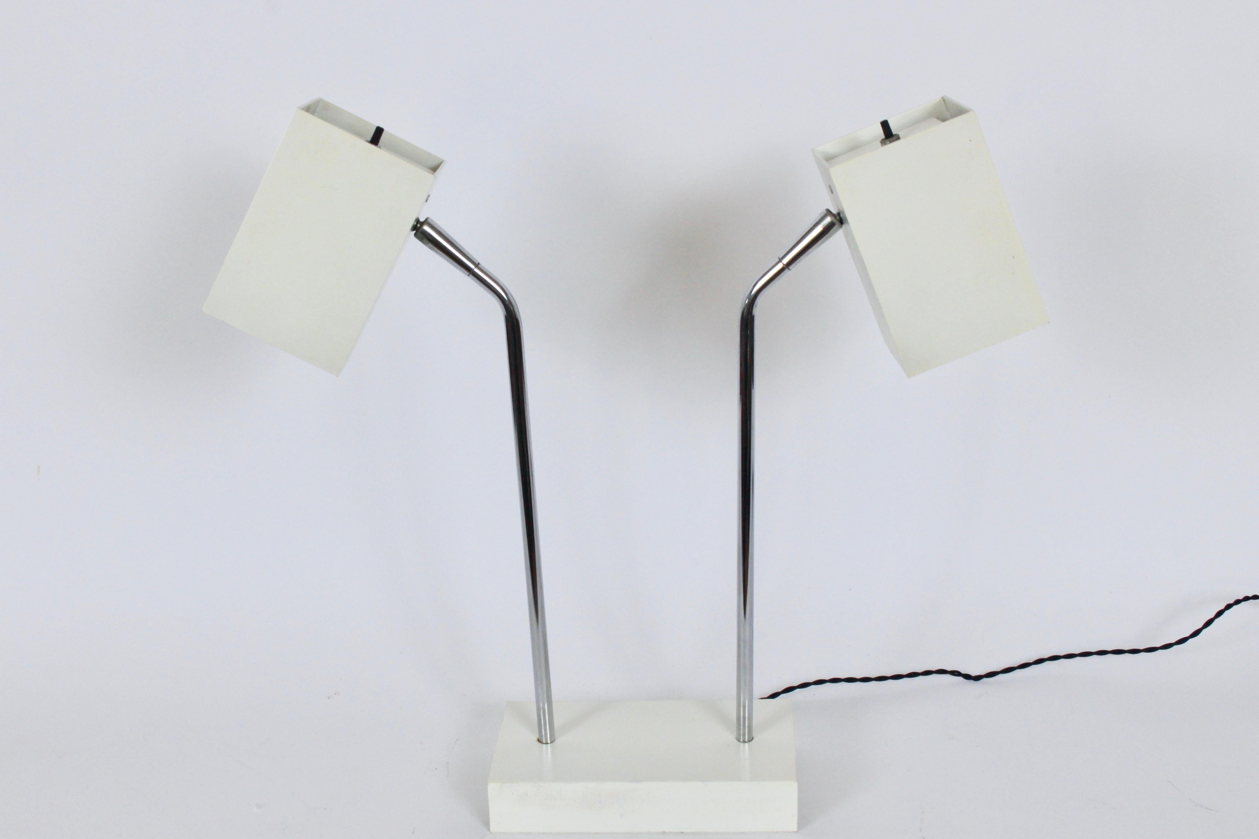 Robert Sonneman für Kovacs Off White & Chrom Doppelkopf-Schreibtischlampe, ca. 1970 (Moderne) im Angebot