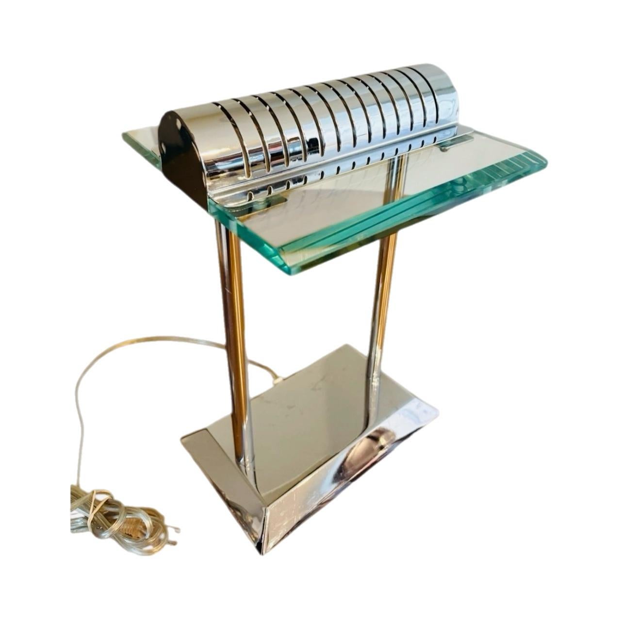 Postmoderne Robert Sonneman for George Kovacs PostModern Deco Sleek Chrome Bankers Desk Lamp (lampe de bureau) en vente