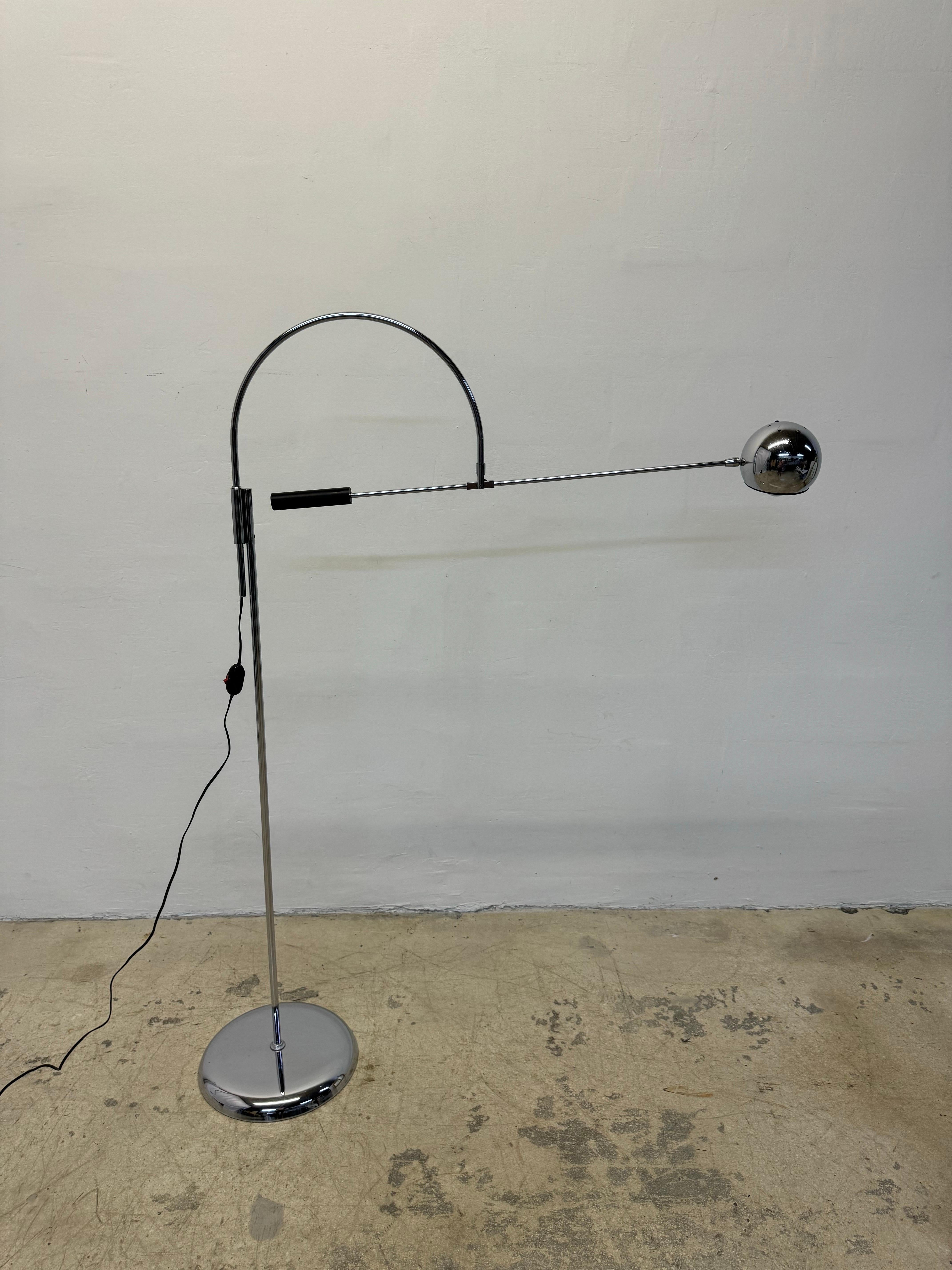 Mid-Century Modern Robert Sonneman Orbiter Chrome Arc Adjustable Floor Lamp, 1970s