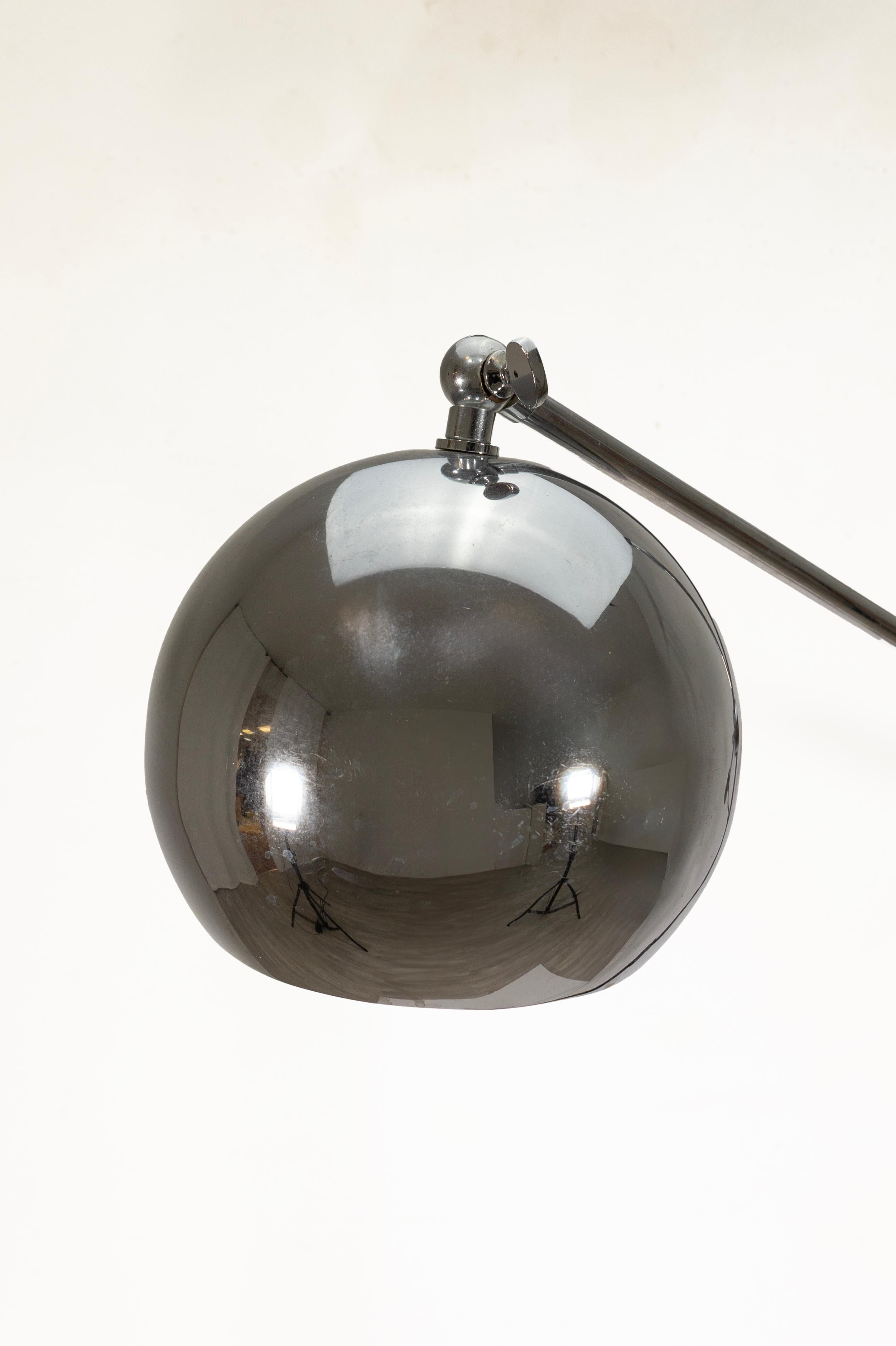 Lampadaire « Orbiter » de Robert Sonneman, en cuir et chrome, mi-siècle moderne Bon état - En vente à Keego Harbor, MI