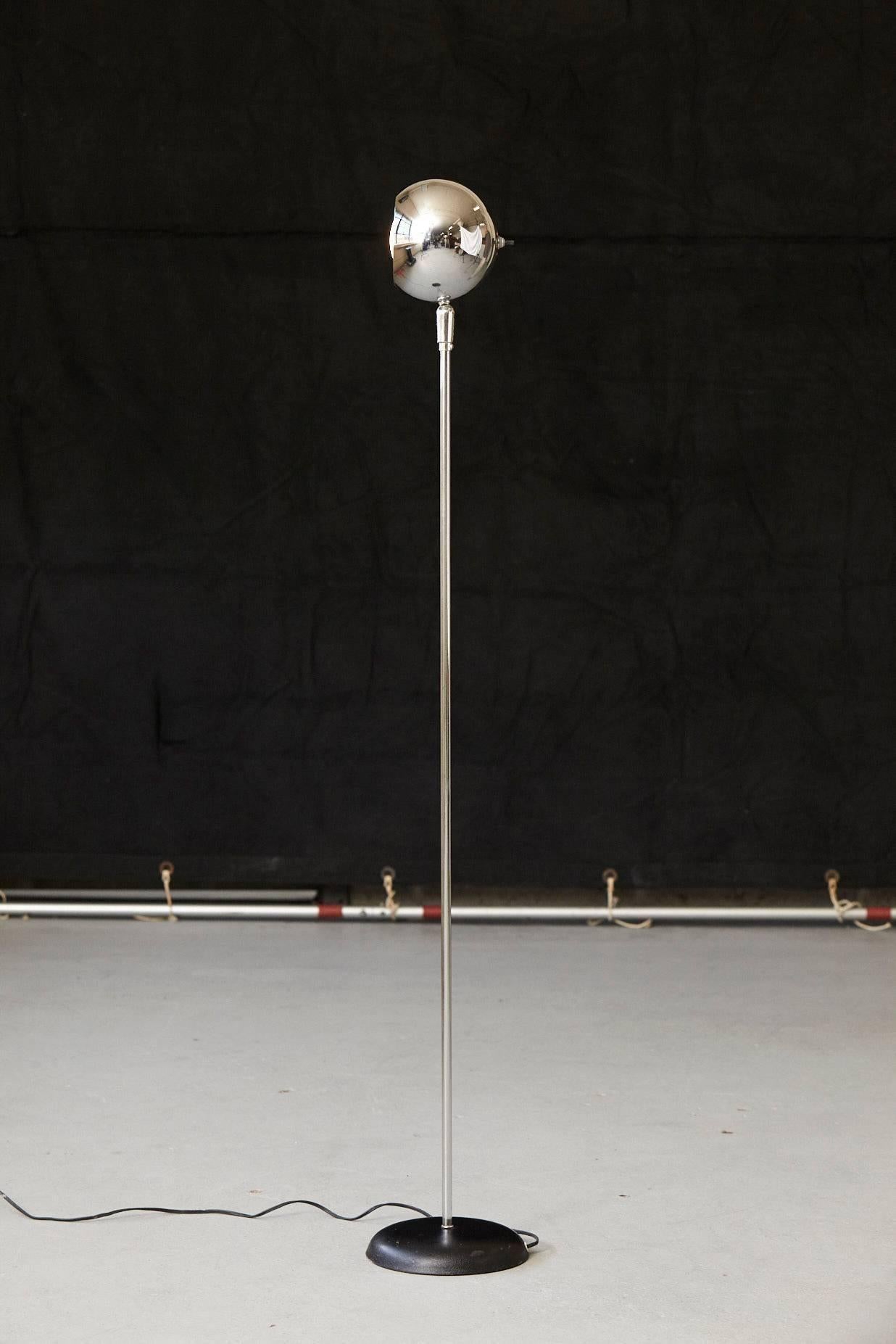 Mid-Century Modern Robert Sonneman Style Chrome Eyeball Floor Lamp For Sale