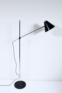 Robert Sonneman Style Adjustable Chrome Floor Lamp with Black Cone Shade, 1970s