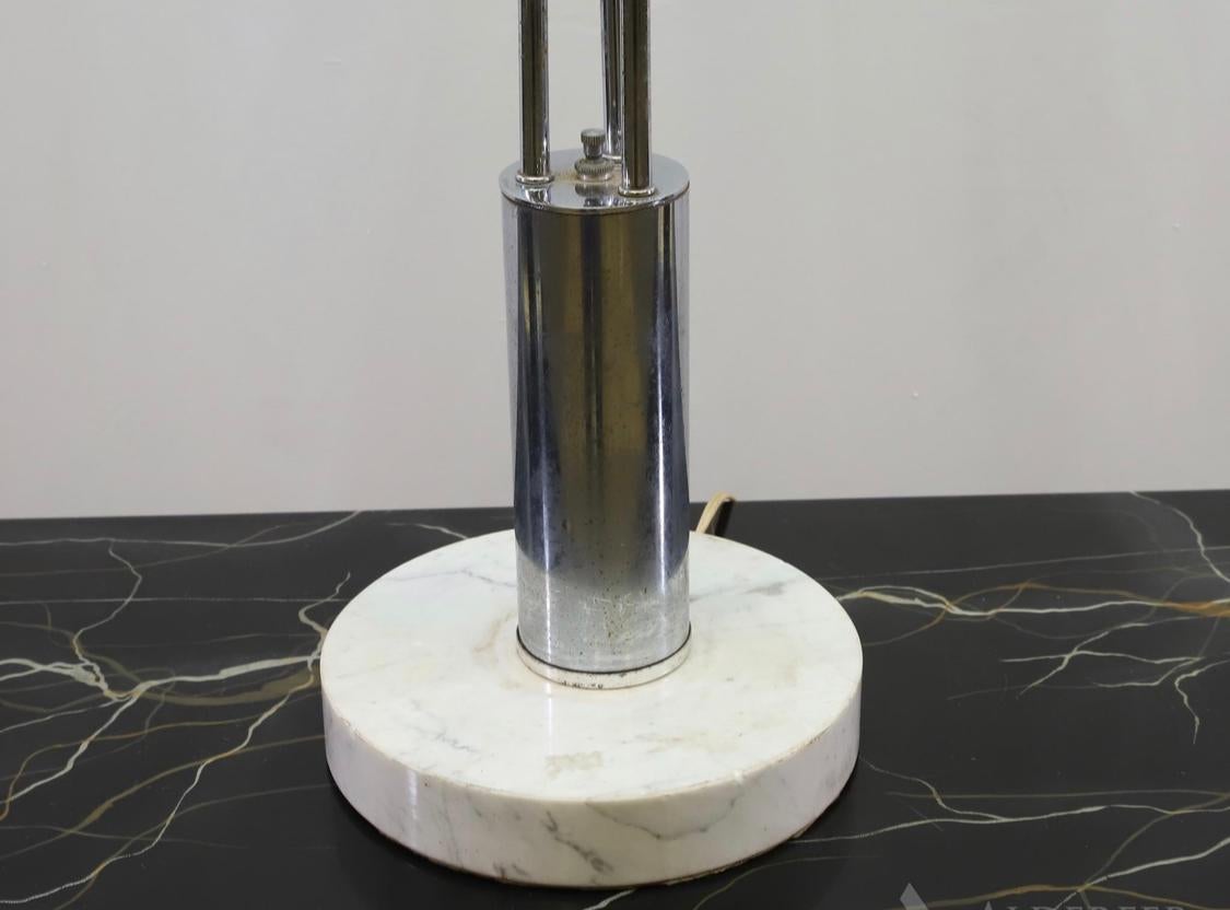 Mid-Century Modern Robert Sonneman Style Chrome Table Lamp on Marble Base For Sale