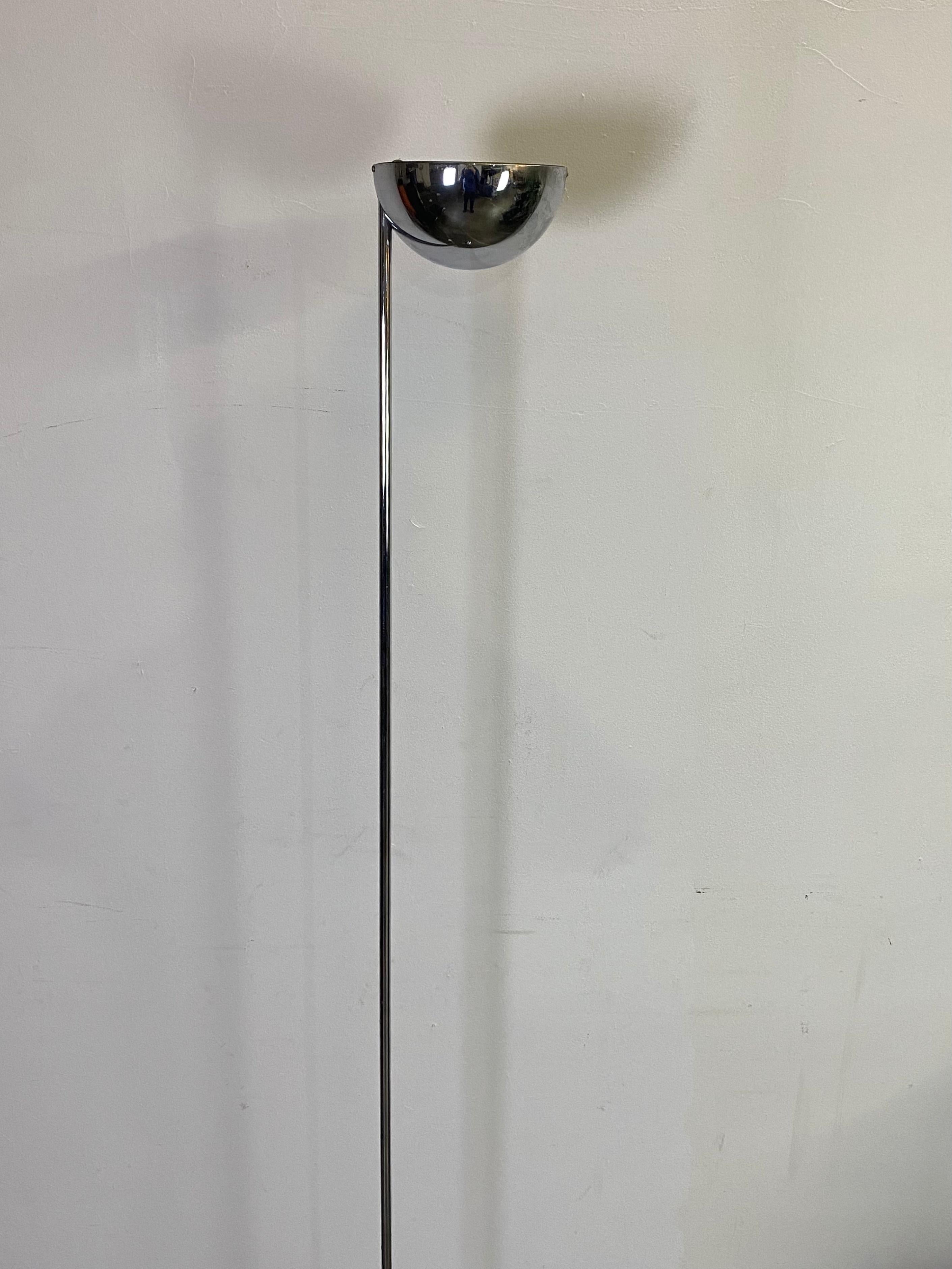 Robert Sonneman Style Torchiere Chrome Eyeball Floor Lamp In Good Condition For Sale In Brooklyn, NY