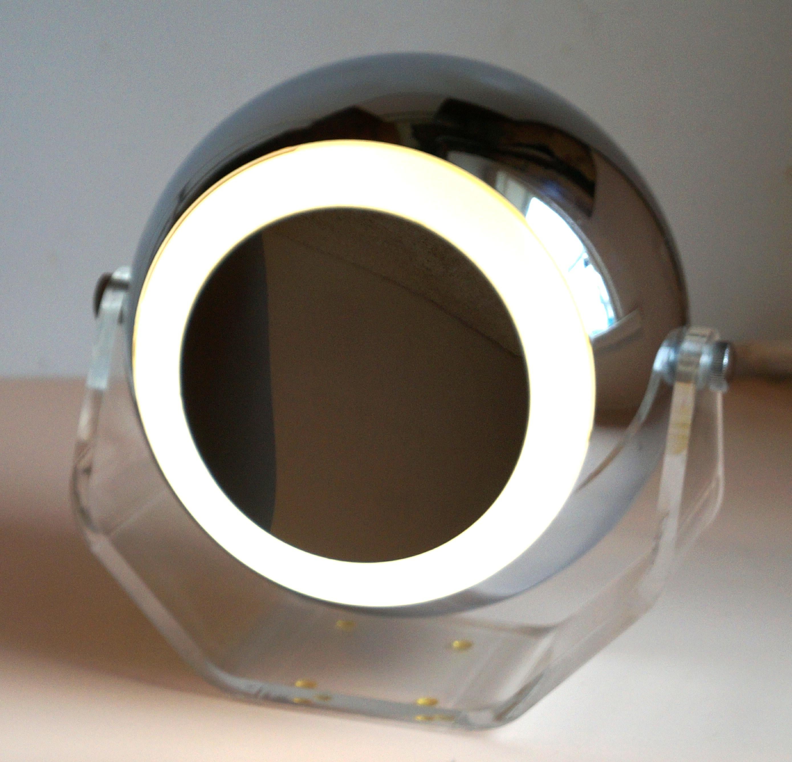 Robert Sonneman Swivel Lucite Eyeball Vanity Tischlampe Licht Makeup-Spiegel (Moderne der Mitte des Jahrhunderts) im Angebot