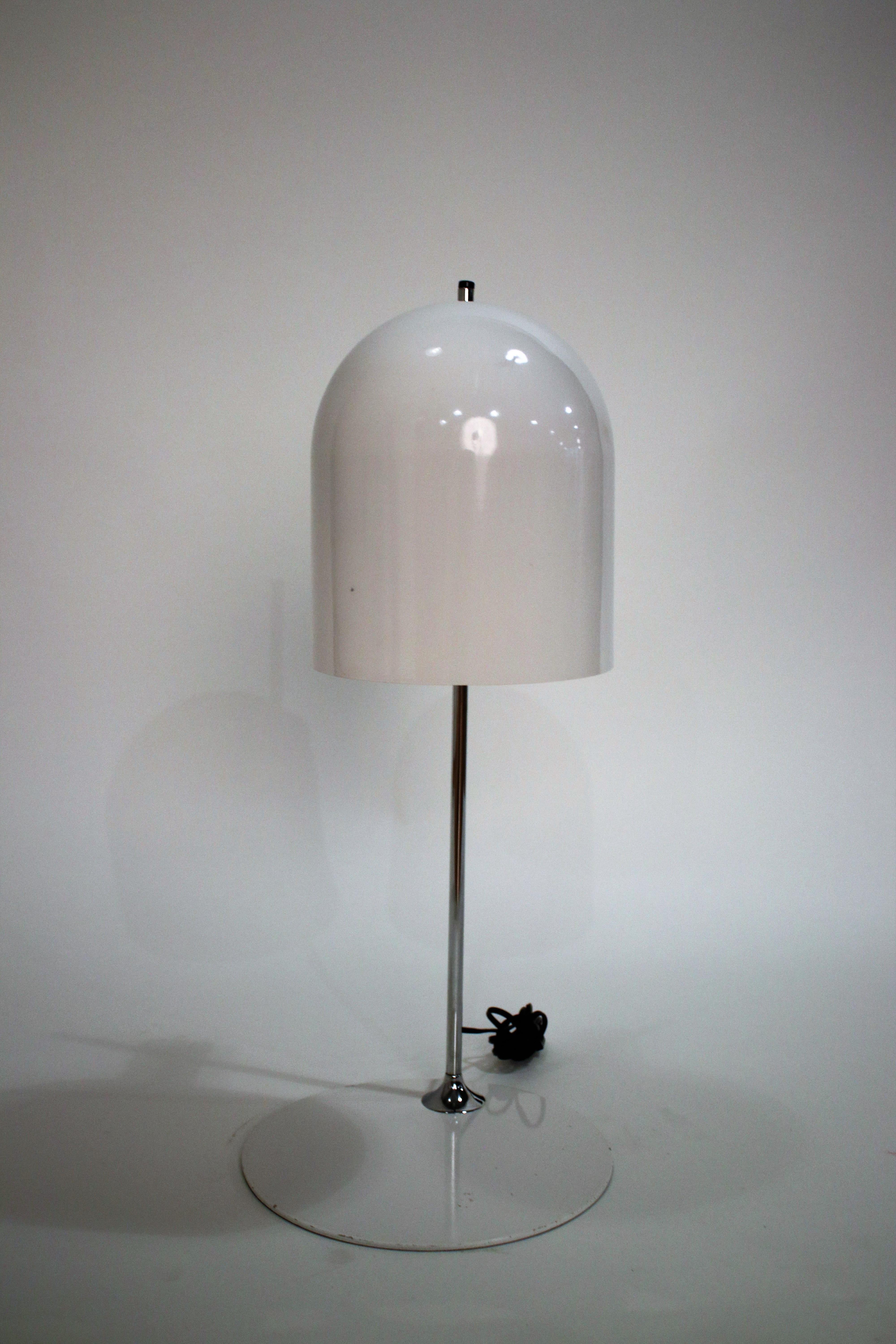 North American Robert Sonneman Table Lamp