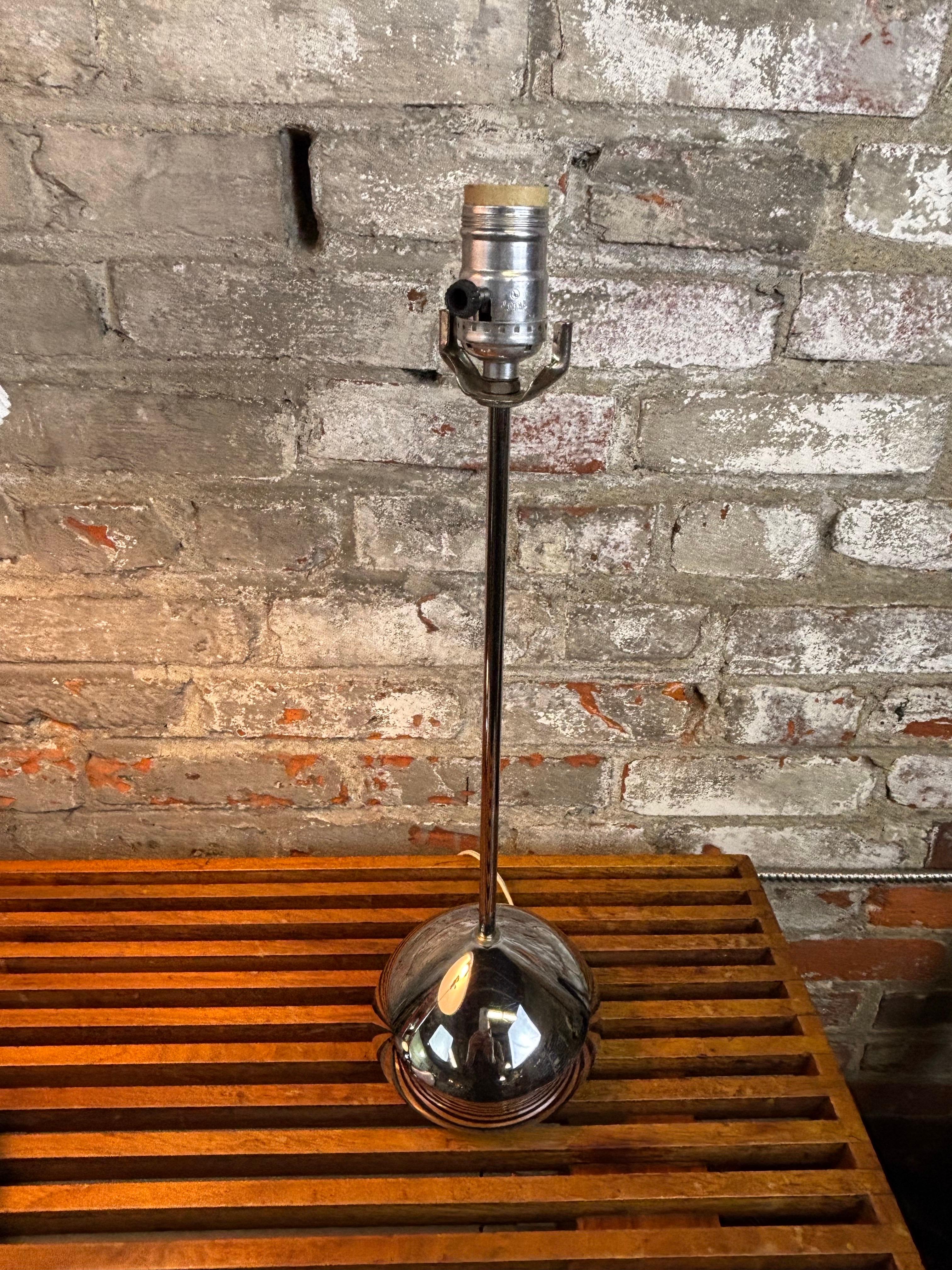 Lámparas de mesa Robert Sonneman Tear-Drop Cromadas en Bueno estado para la venta en Philadelphia, PA