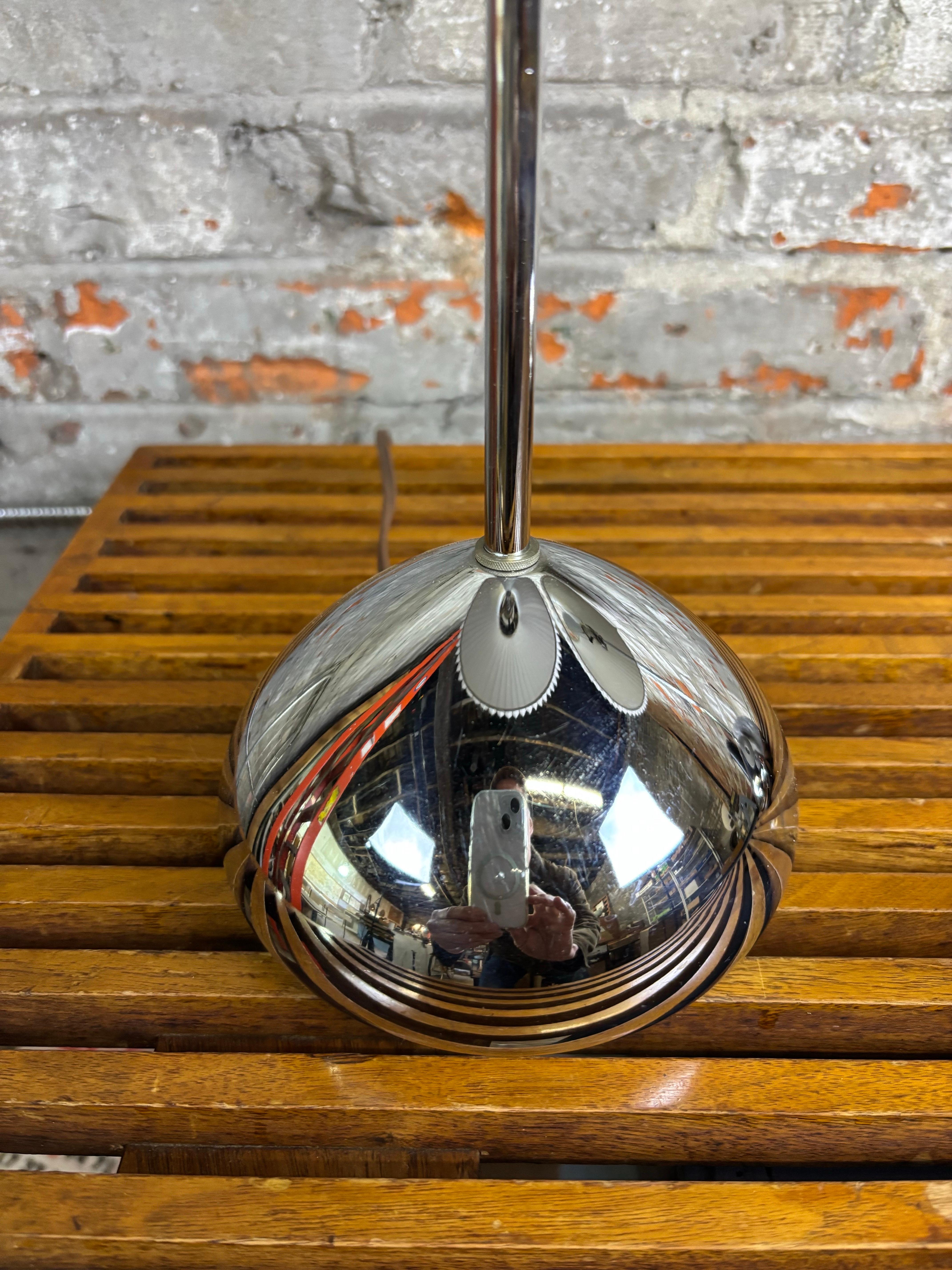 Lámparas de mesa Robert Sonneman Tear-Drop Cromadas en venta 1