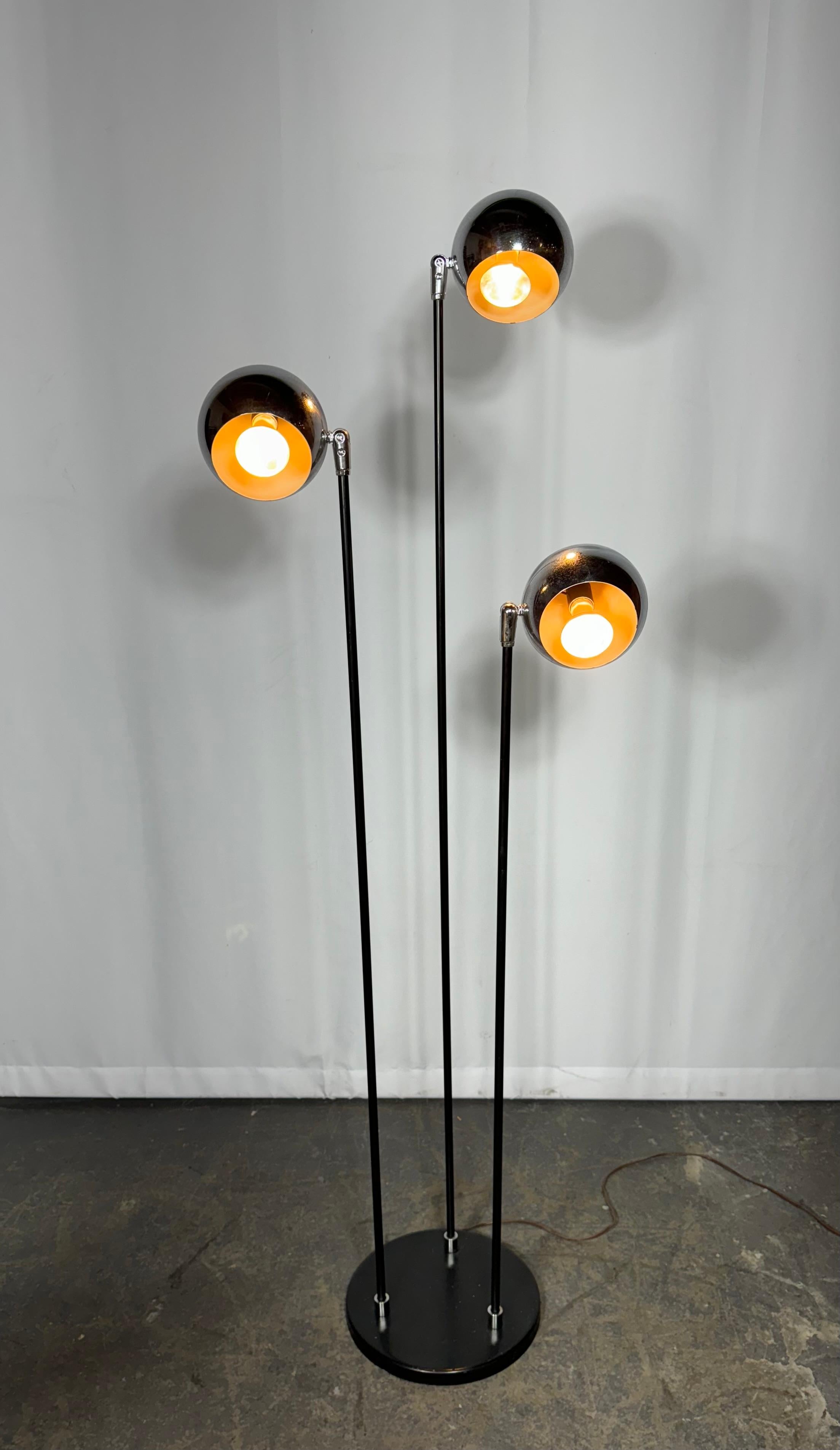 Robert Sonneman Triple Eyeball Floor Lamp, , Chrome Ball Globes In Good Condition In Buffalo, NY