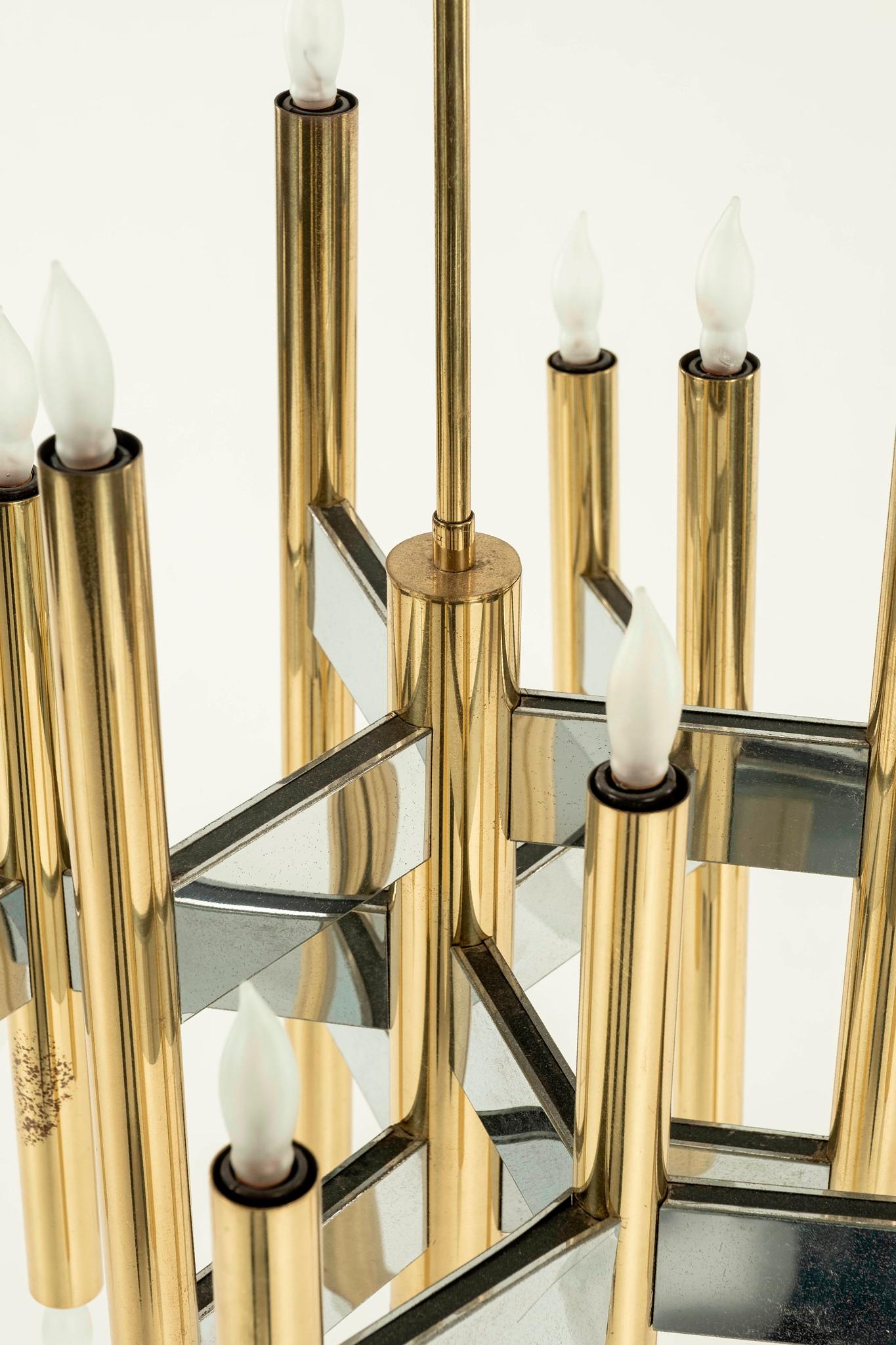 XX secolo Lampadario in ottone e cromo Robert The Sonnemen in vendita