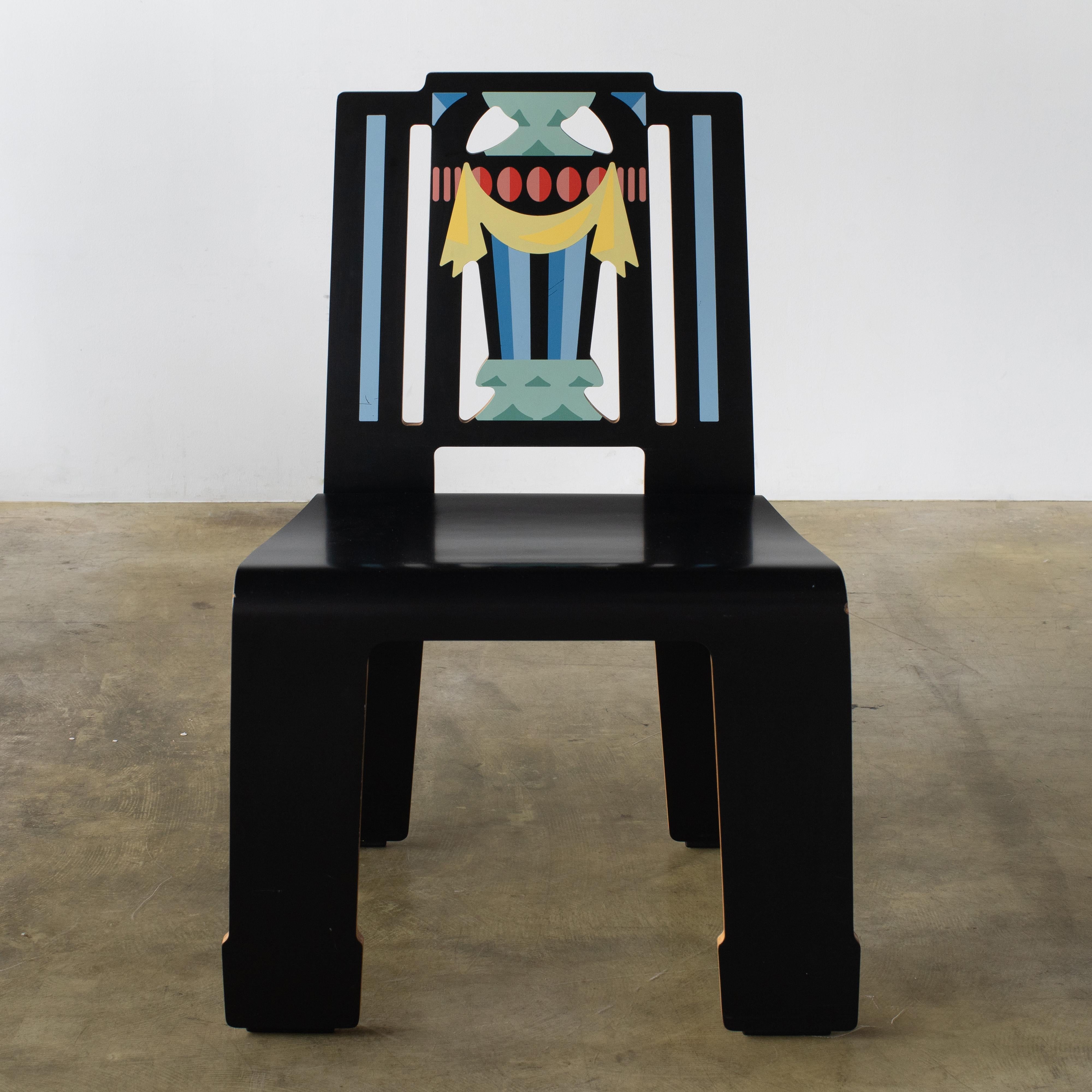 Robert Venturi chair for knoll
Model: Sheraton
Silkscreen printed pattern on black plywood. 



 