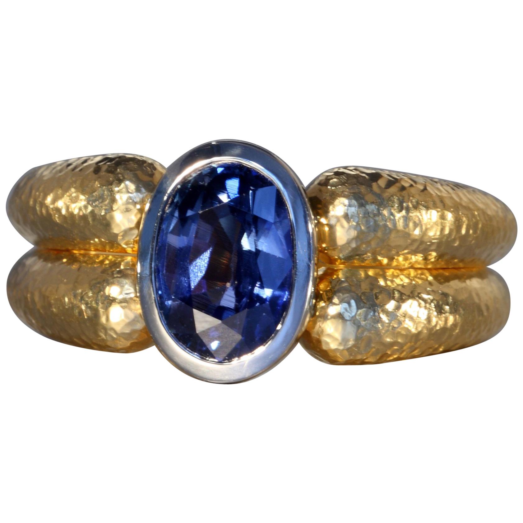 Robert Vogelsang 3.07 Carat Natural Blue Sri Lanka Sapphire Gold Ring For Sale