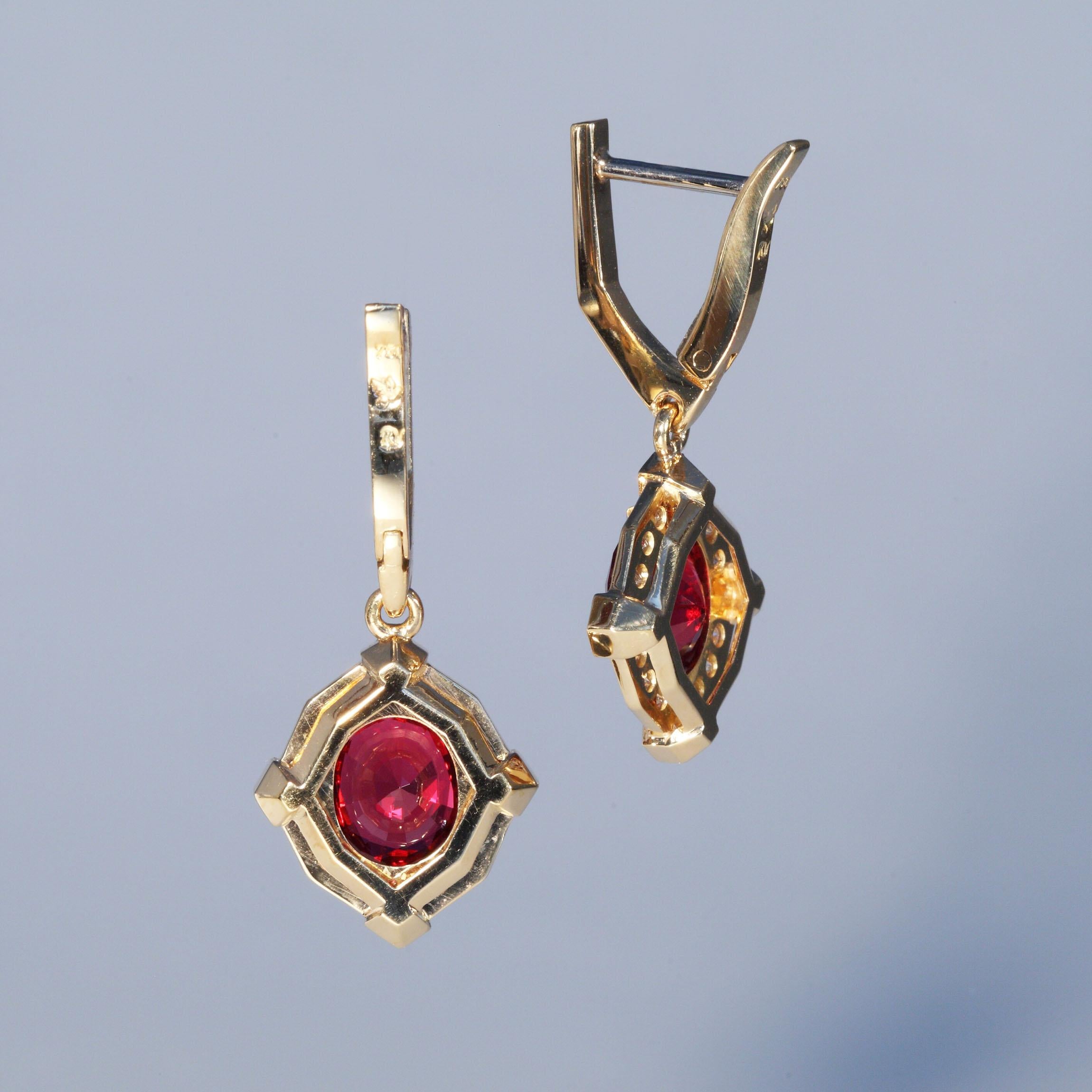 This fine pair of red Spinel of a total of 3.33 carat is set in 18 Karat rose gold with 0.60 carats of Diamonds F,G vvs. It is designed and hand made in Zurich, Switzerland by Robert Vogelsang and is a one of a kind piece signed RV.

The earrings