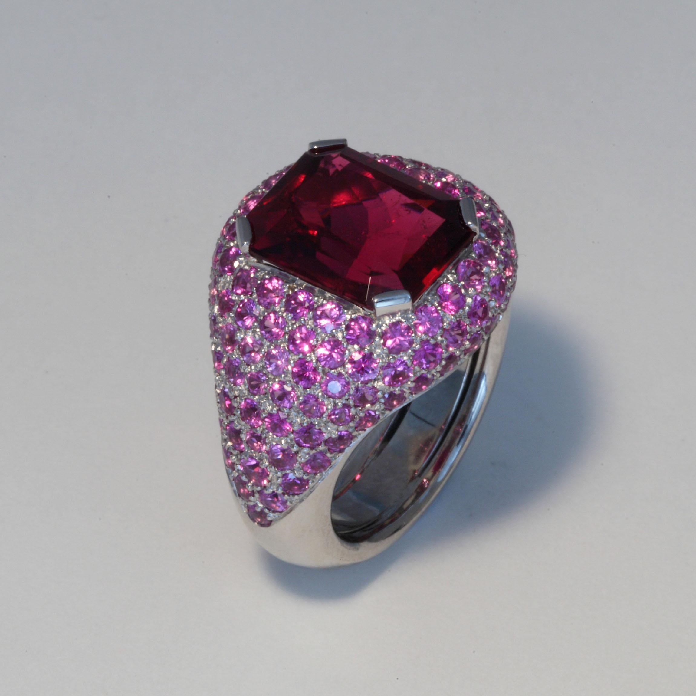 Robert Vogelsang 5.91 Carat Rubelite Tourmaline Pink Sapphire Platinum Ring In New Condition For Sale In Zurich, CH