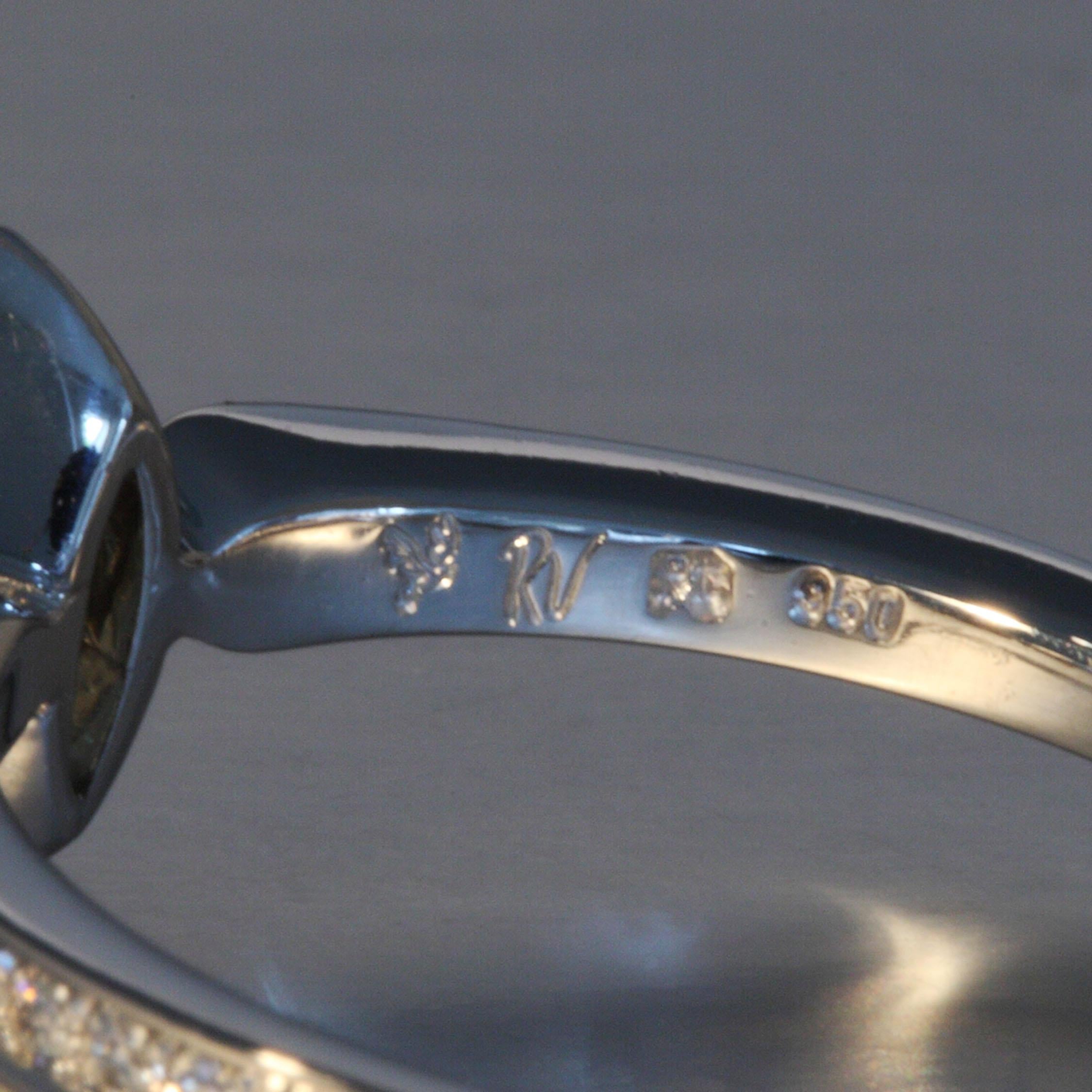 Women's Robert Vogelsang Fancy 0.45 Carat Diamond Marquise Platinum Engagement Ring For Sale