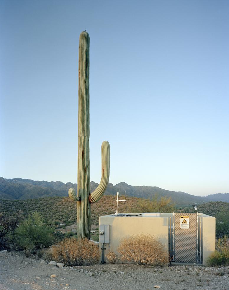 Robert Voit Color Photograph - Scottsdale, Arizona