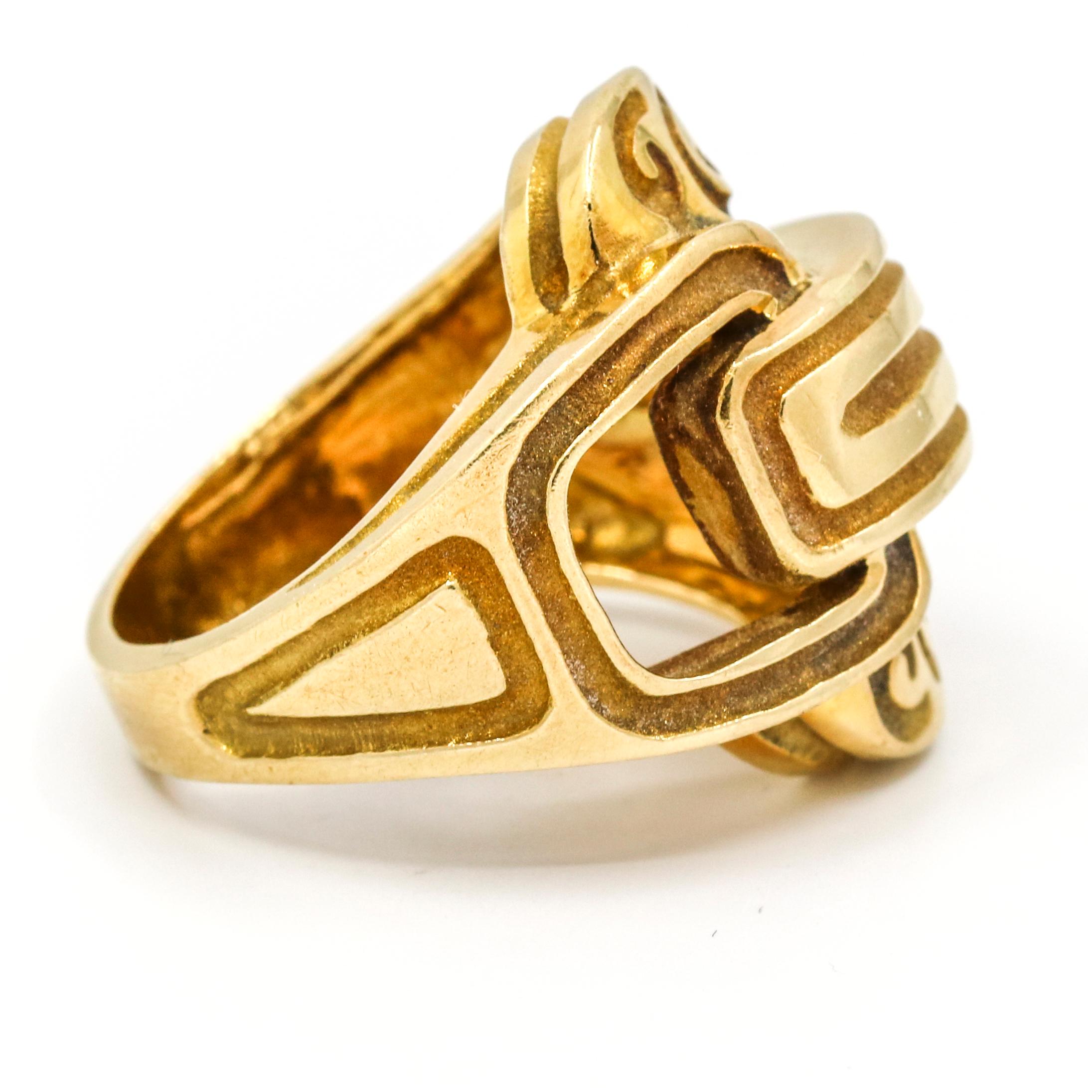 Robert Wander Winc Creations 18 Karat Yellow Gold Buckle Fashion Ring In Good Condition For Sale In Fort Lauderdale, FL