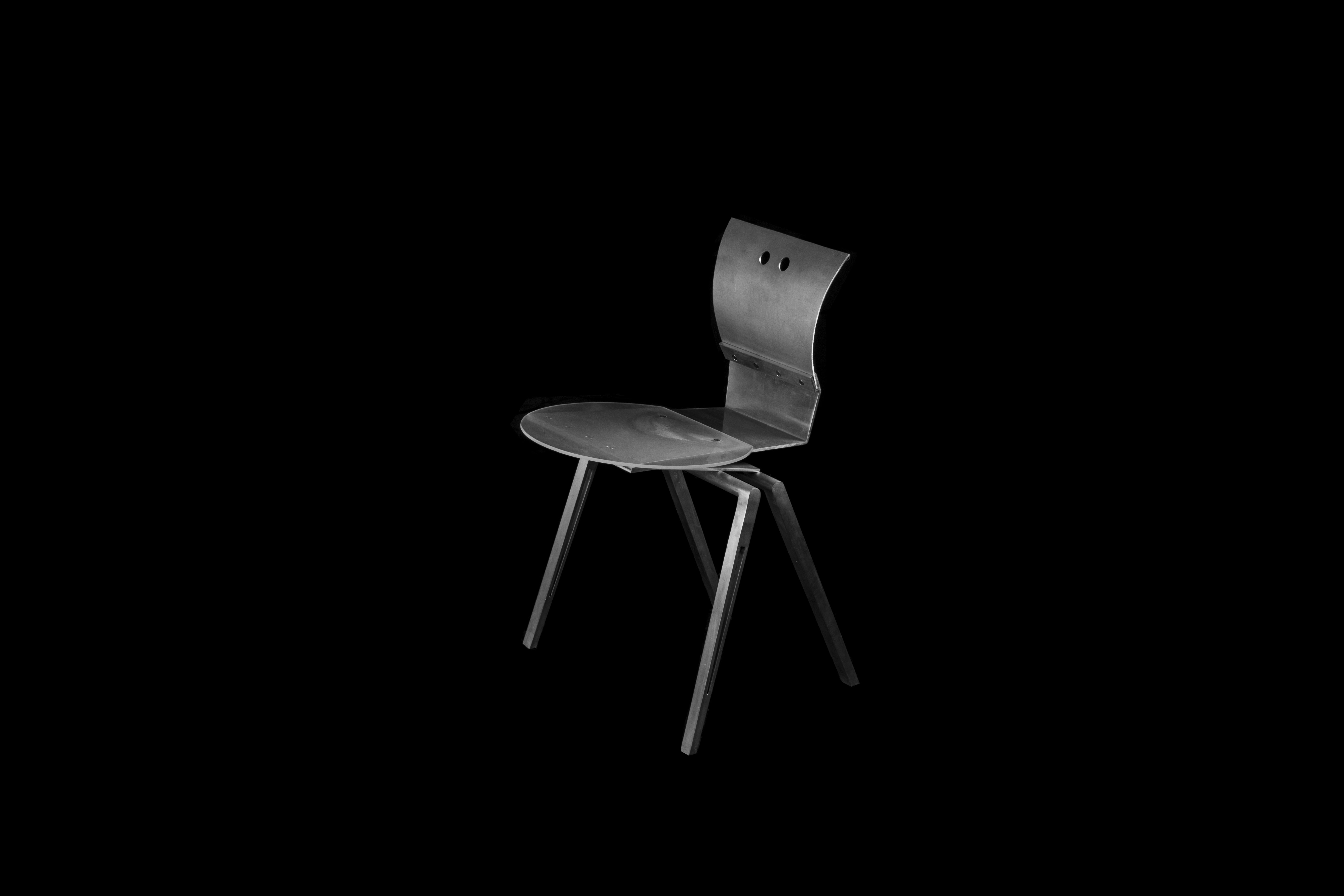 Aluminium Prototype de chaise Robert Whitton en vente