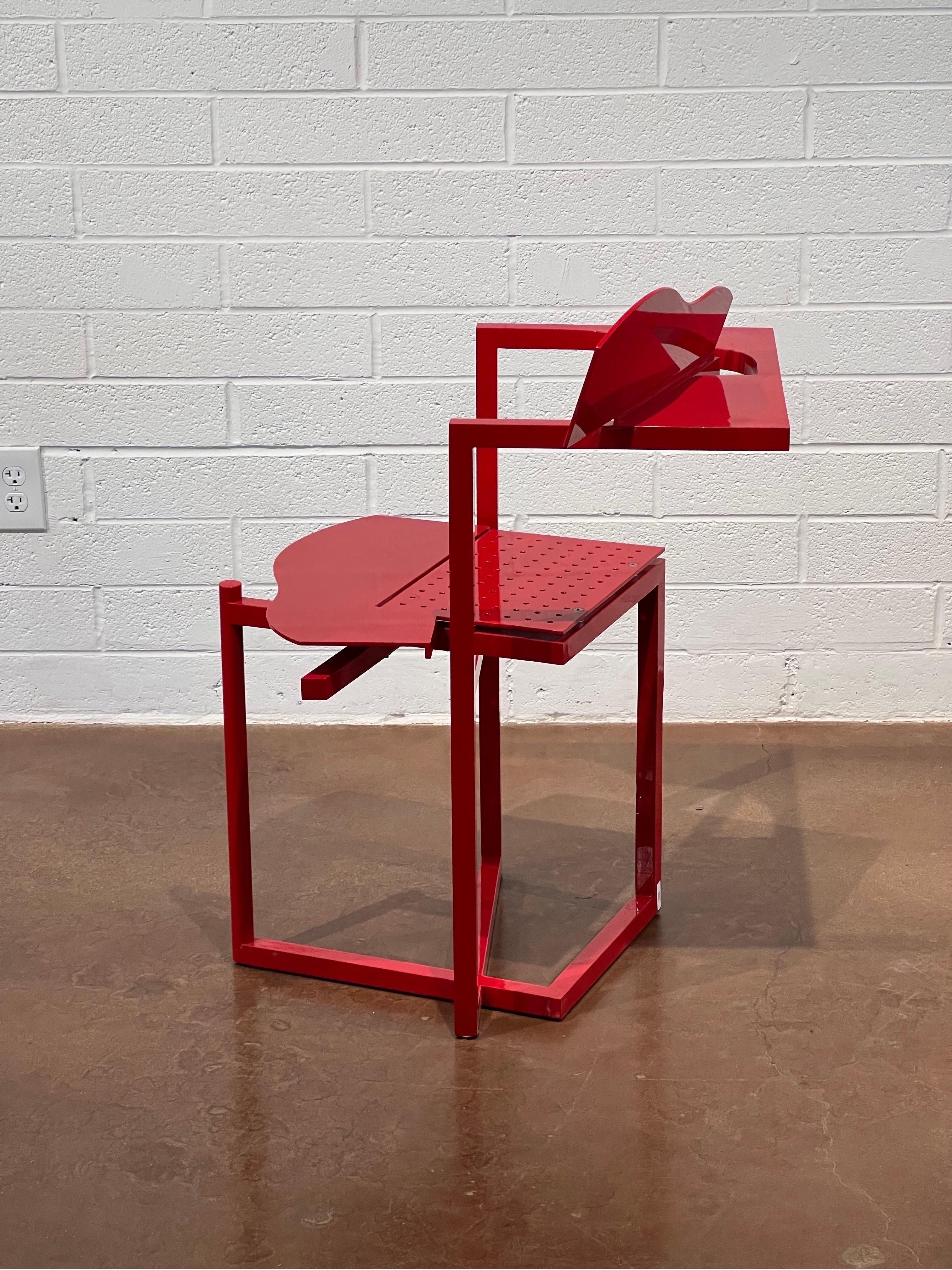 Fin du 20e siècle Prototype de chaise Robert Whitton rouge manteau en poudre en vente
