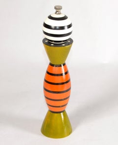 Robert Wilhelm Of RAW Design Aero Handmade Wooden Saltshaker Pepper Mill Grinder