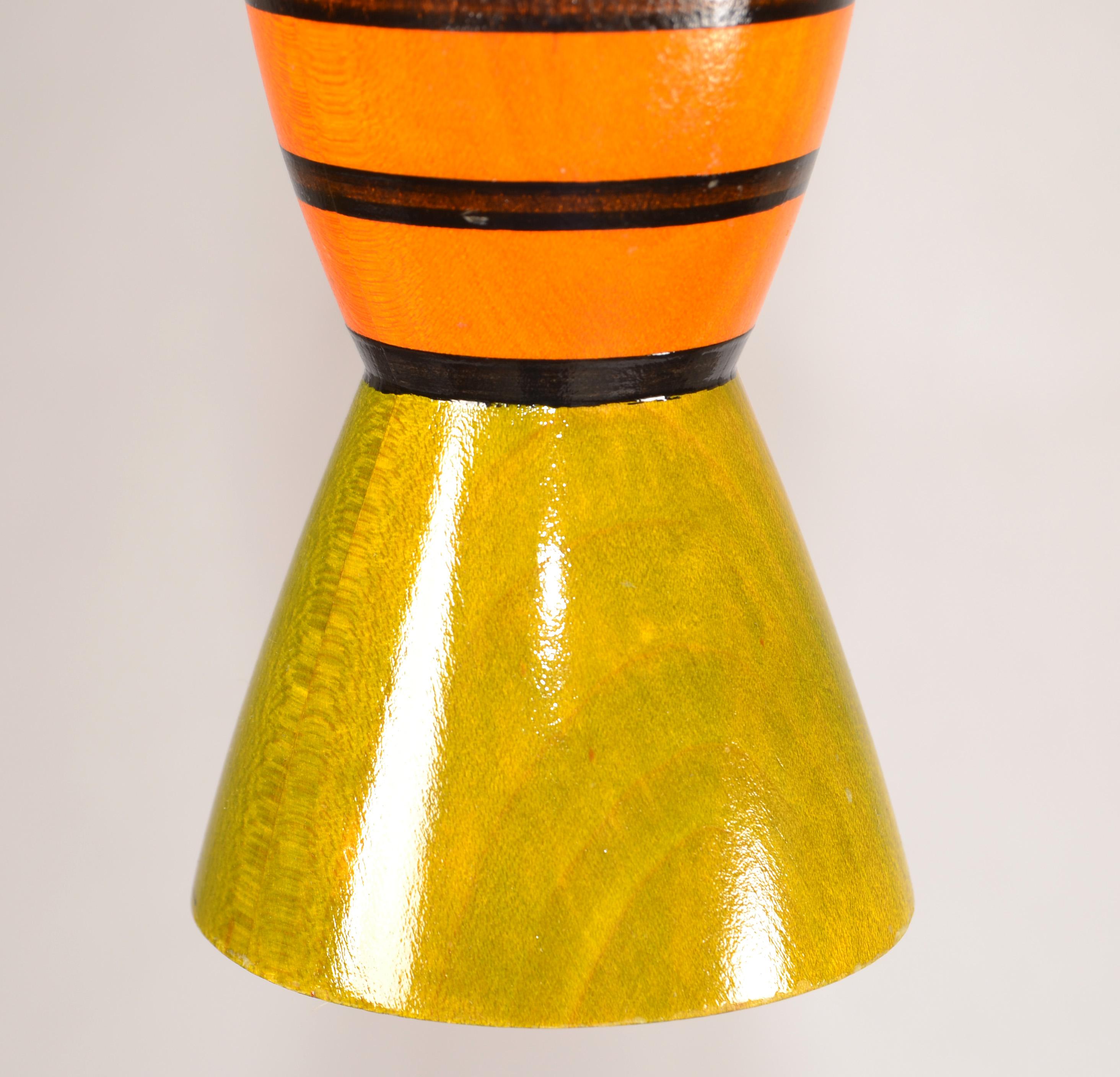 XXIe siècle et contemporain Robert The Design/One Aeros Salière en bois faite à la main Moulin à poivre en vente