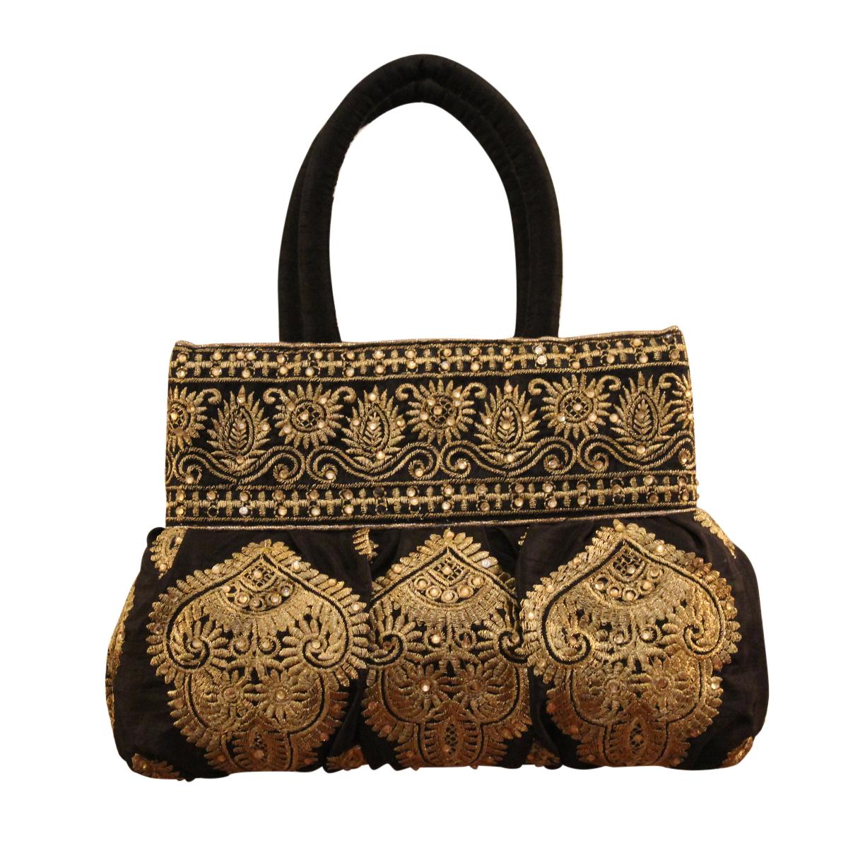 Masterpiece by Roberta Balsamo Milan
World's unique piece, not replicable
Haute couture, etno chic style
Antique indian sari
Black color
Golden embroidery
Natural colored stones, hand applied
Two handles
Cm 26 x 18 x 12 (10.2 x 7 x 4.72 inches)
With