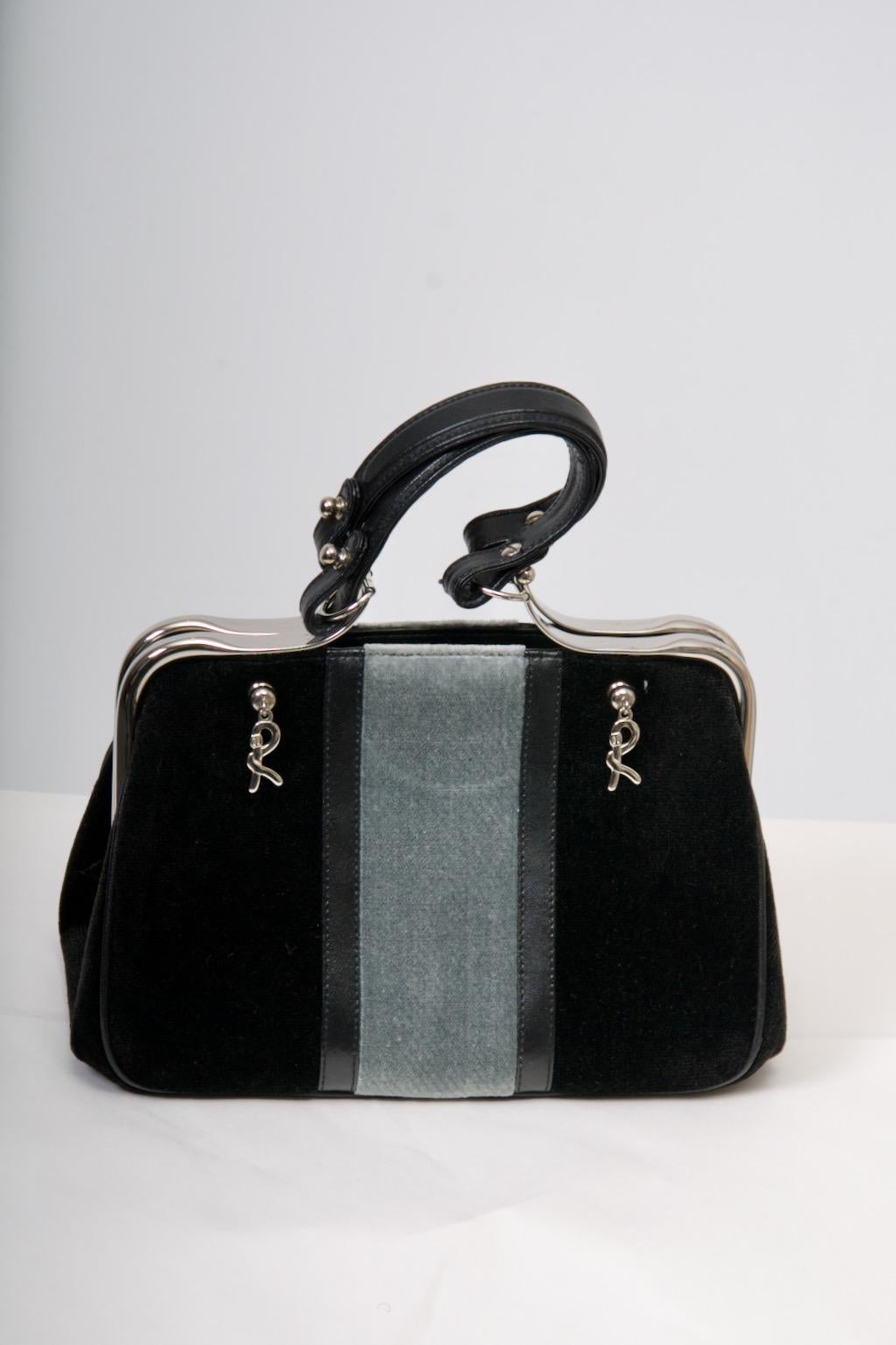 Roberta Di Camerino Borsa in velluto nero e grigio In condizioni buone in vendita a Alford, MA