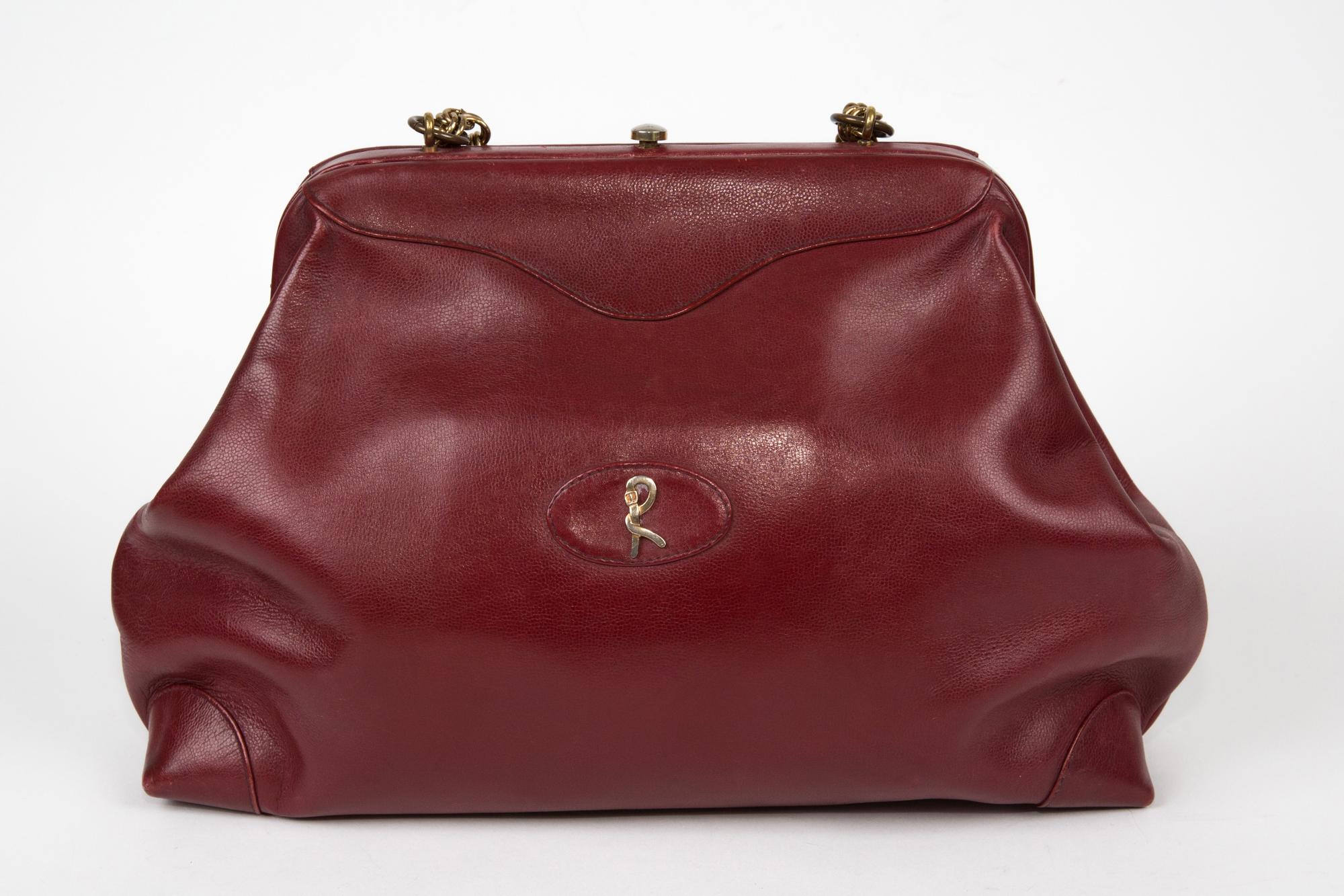 Roberta Di Camerino Bordeaux Leather Large Doctor Chain Bag For Sale 3