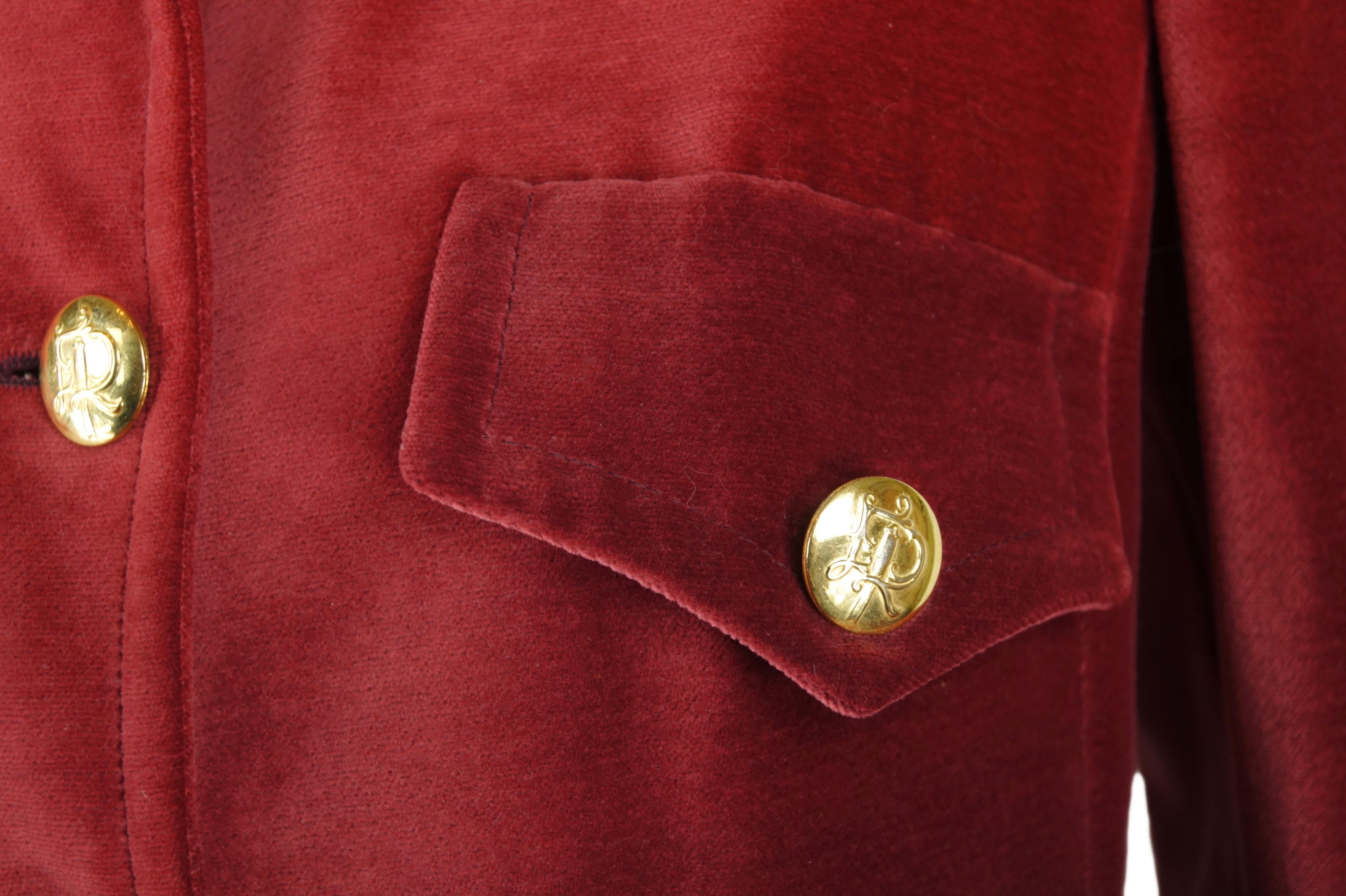 Roberta di Camerino - Manteau rouge en velours vintage, années 70 en vente 2