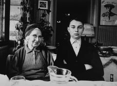 Schwarz-weiß, zeitgenössischer Archivdruck, Familienessen, Frankreich, 1990er Jahre von RF