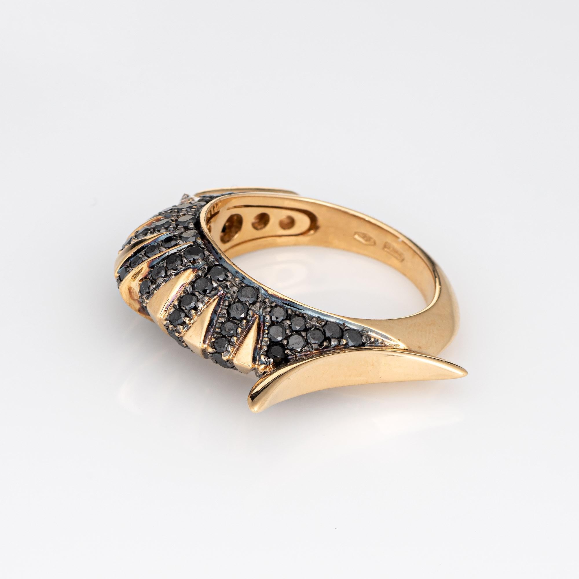 Roberta Porrati Fisch Ring Schwarz Diamant Augen 18k Gelb Gold Estate Jewelry (Rundschliff) im Angebot