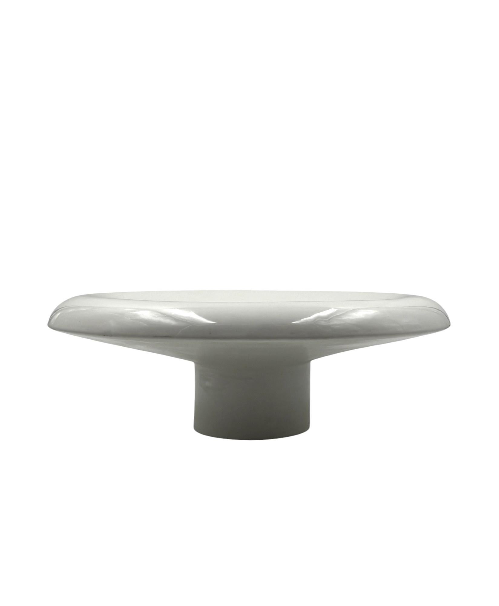 Roberto Arioli, space age white centerpiece / tray, Gabbianelli Italy ca. 1970 3
