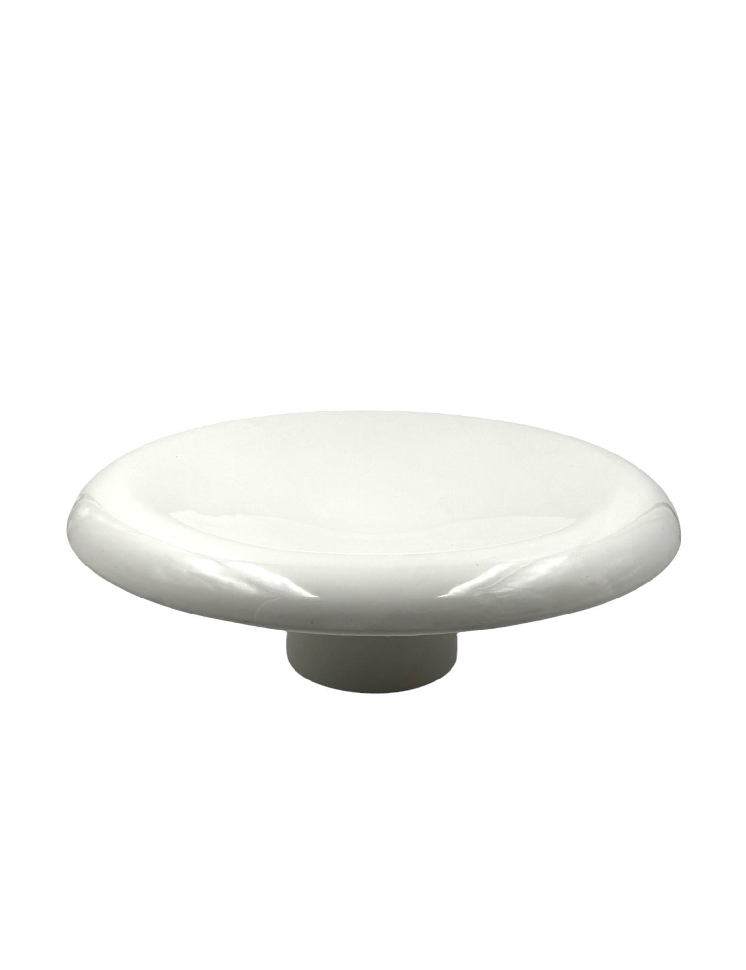 Roberto Arioli, space age white centerpiece / tray, Gabbianelli Italy ca. 1970 5