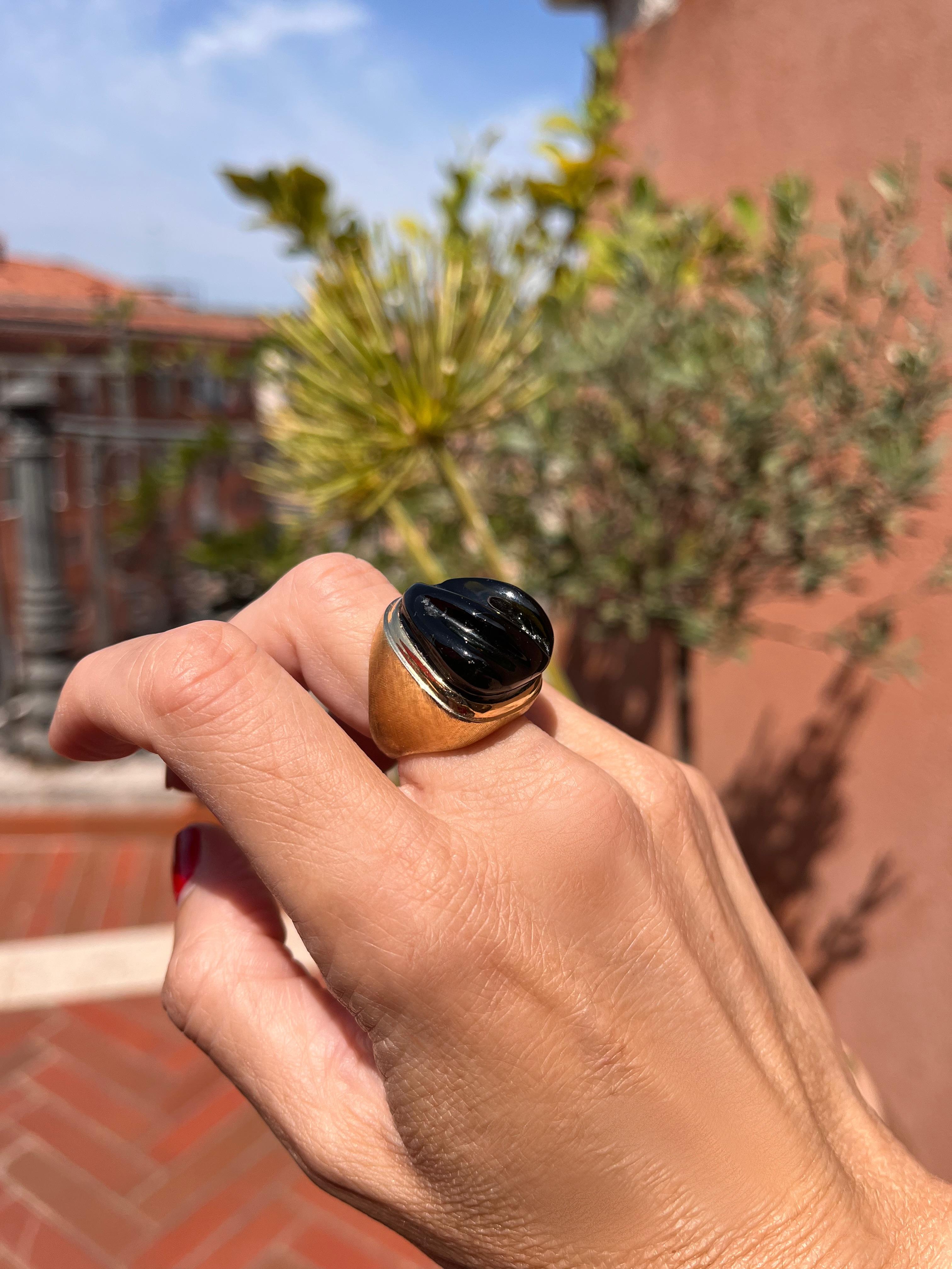 Cabochon Roberto Burle Marx Green Tourmaline Ring