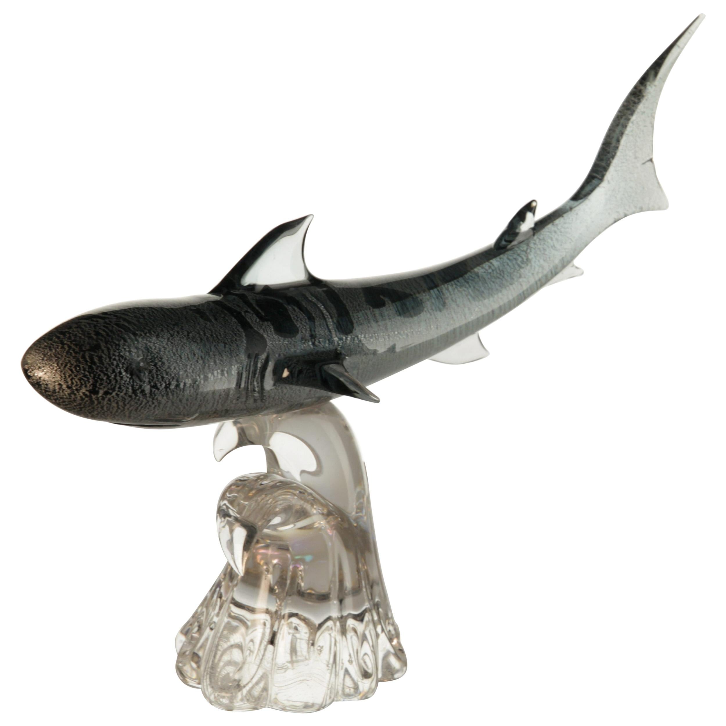 Roberto Camozzo for Wyland, Tiger Hunting Shark on Base Murano Glass 90s, Signed For Sale
