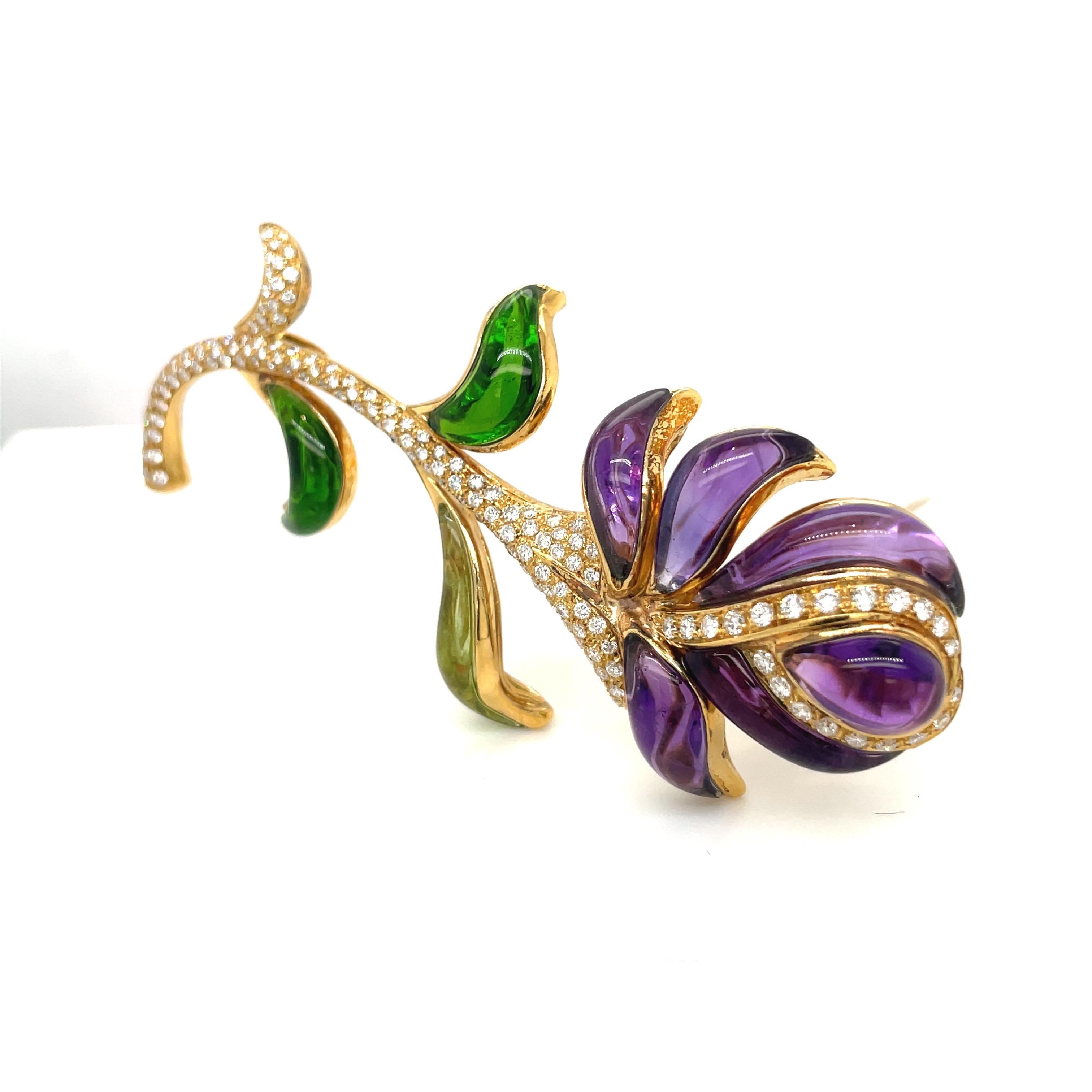 Contemporary Roberto Casarin 18k Gold Cabochon Amethyst, Green Tourmaline and Diamond Brooch For Sale
