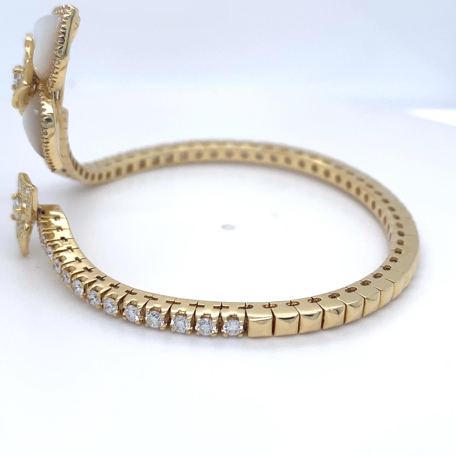 Roberto Casarin 18k Gold & Mother-of-Pearl Bracelet w/ 1.75ct Diamonds, Size 6 For Sale 4