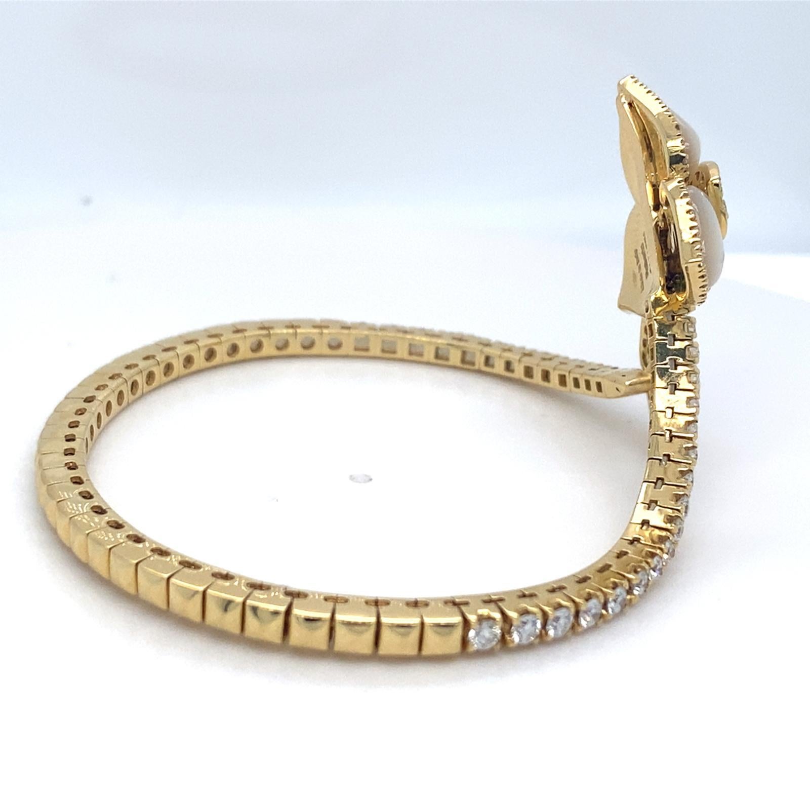Roberto Casarin 18k Gold & Mother-of-Pearl Bracelet w/ 1.75ct Diamonds, Size 6 For Sale 2