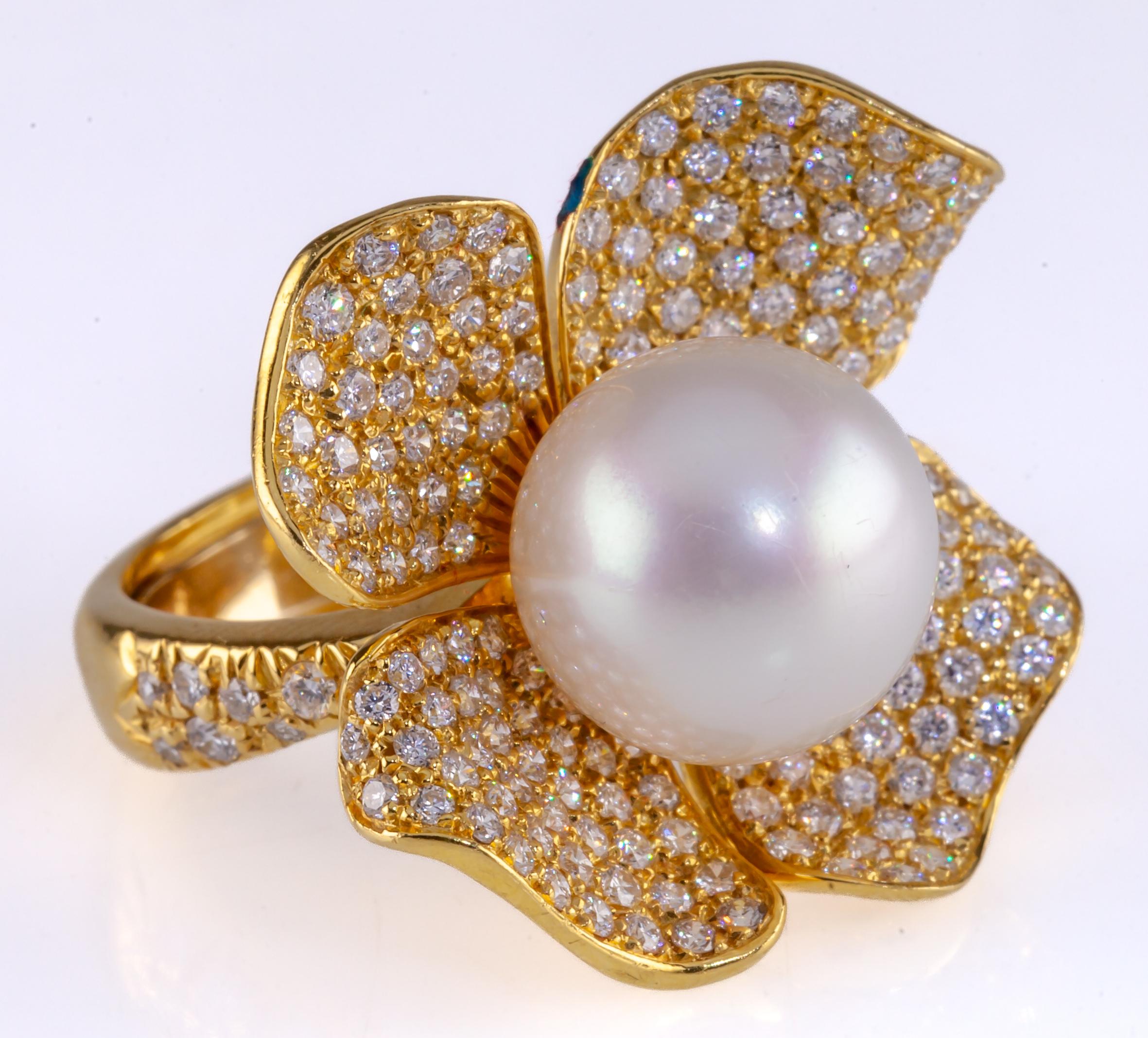 Roberto Casarin 18k Gold & Pearl Flower Ring with 2.57 Carat Diamonds, Size 6.5 For Sale 1