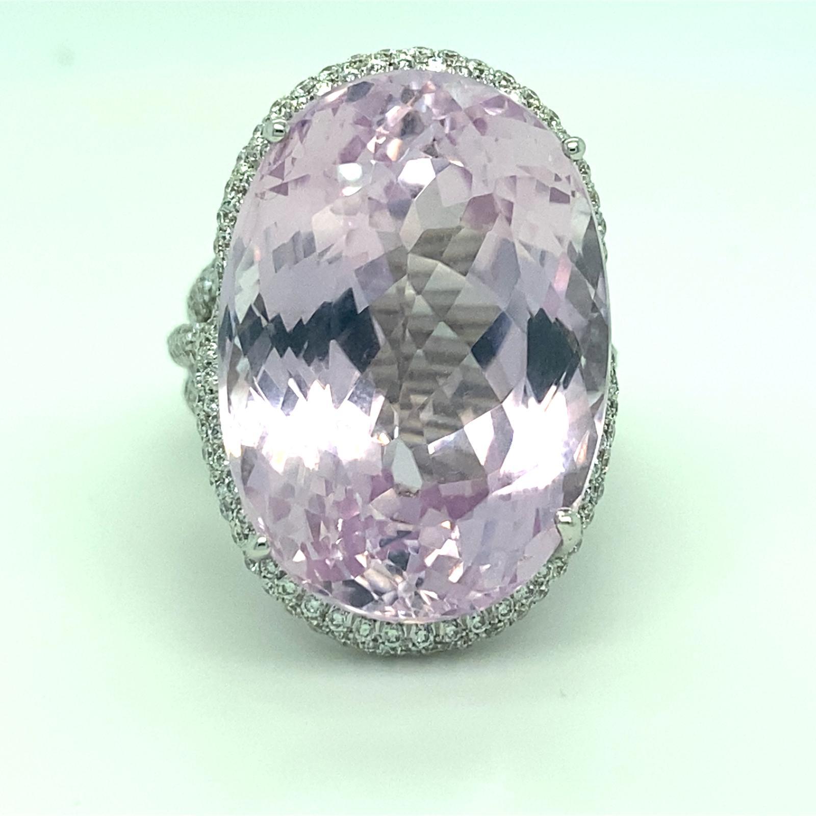 Roberto Casarin Ring aus 18 Karat Weißgold mit Kunzit und Diamanten (Sz 6,75) und Ohrring Set (Moderne) im Angebot