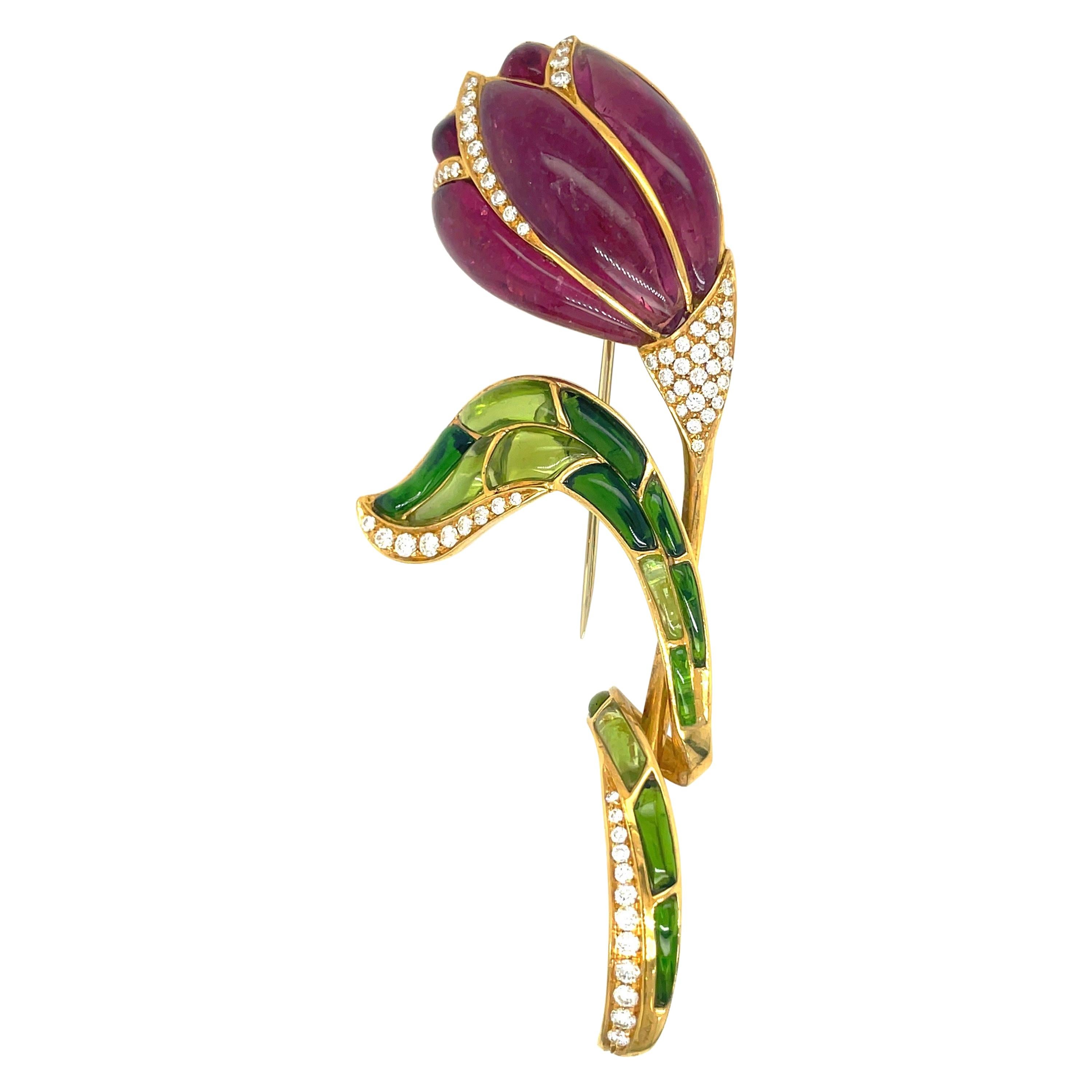 Roberto Casarin Broche à fleurs sculptée 18KT YG en or jaune  Rubelite, diamant, tourmaline