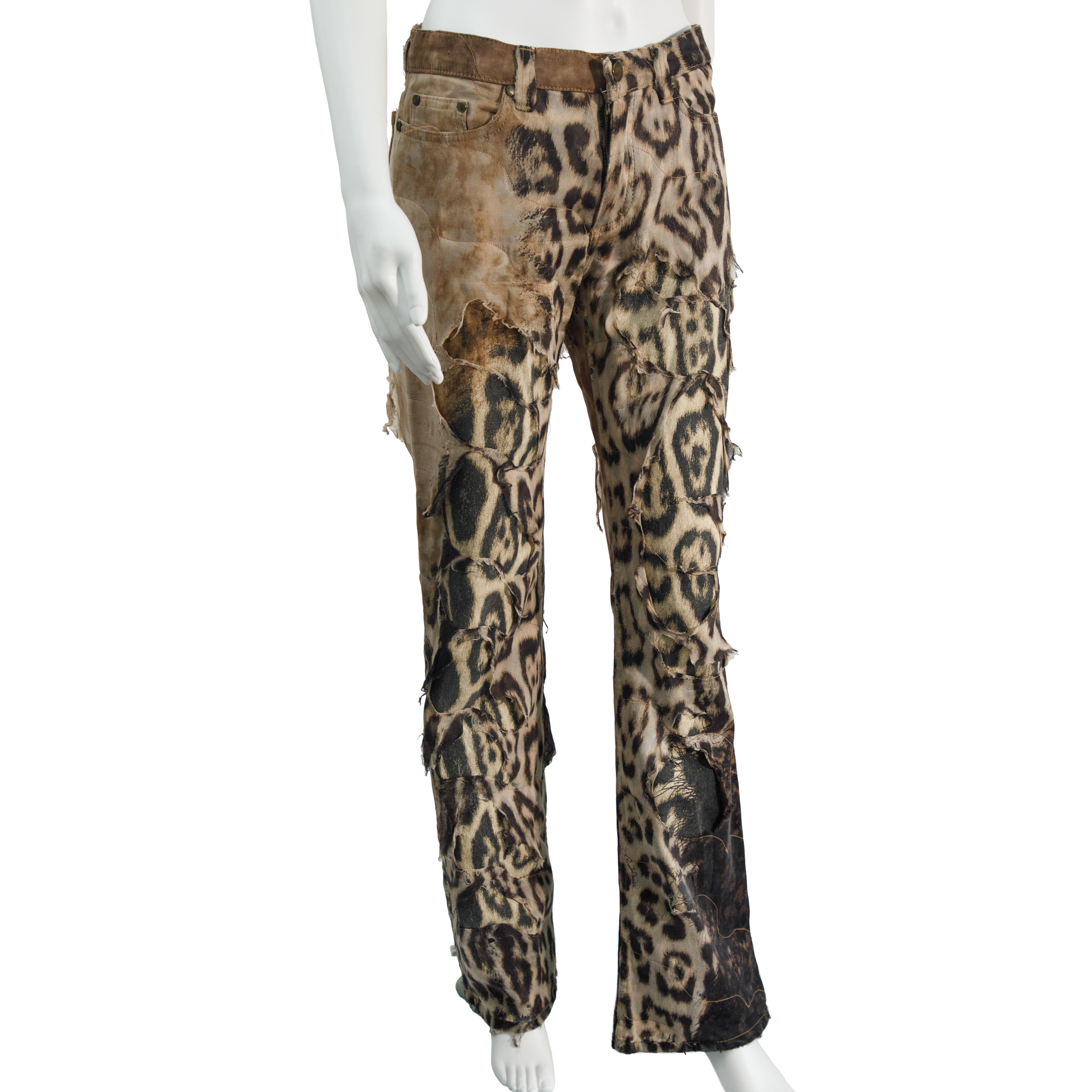 Roberto Cavalli 2000s Vaqueros deconstruidos con estampado de leopardo talla S en Bueno estado para la venta en London, GB